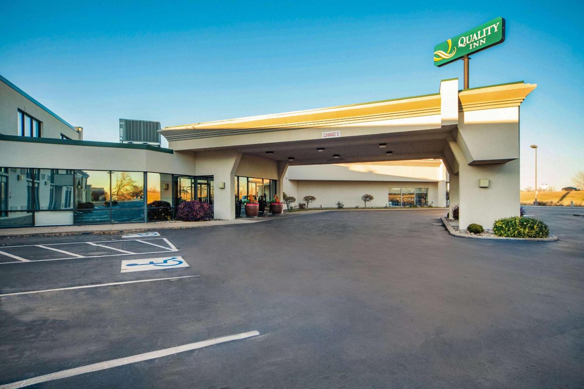 Quality Inn and Conference Center I-80 Grand Island — hotel in Doniphan