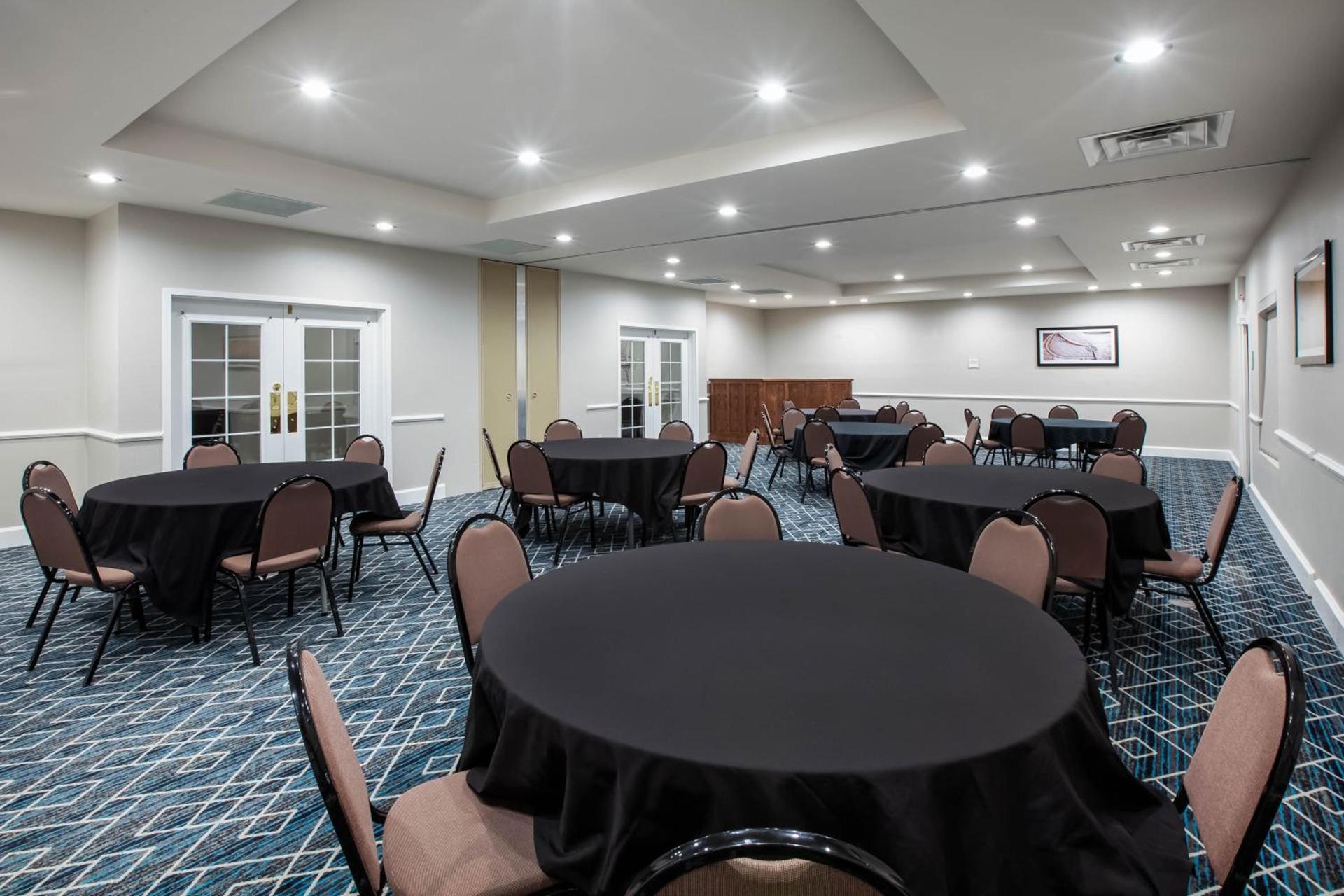 La Quinta by Wyndham Lubbock North photo 26