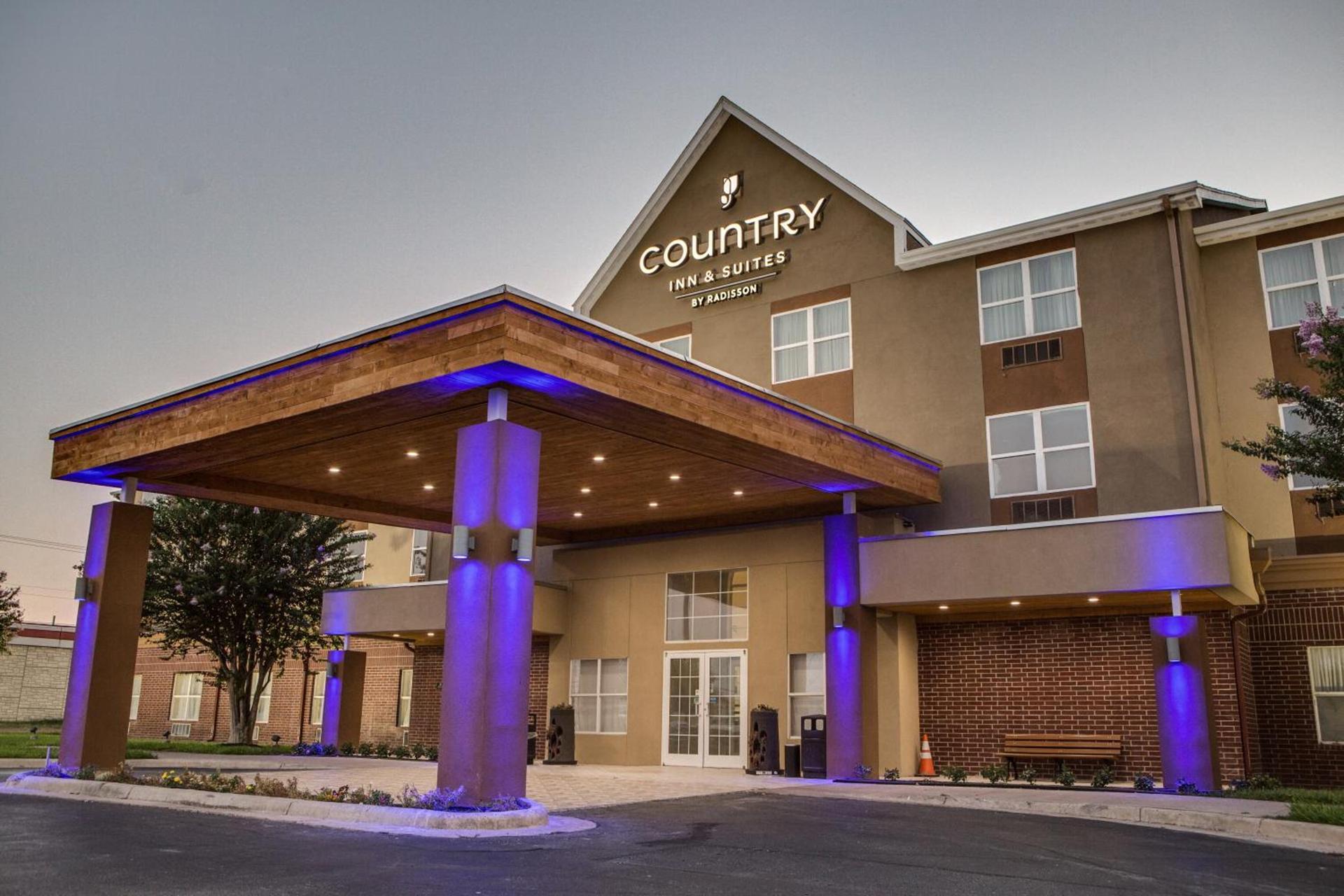 Country Inn & Suites by Radisson, Harlingen, TX photo 57
