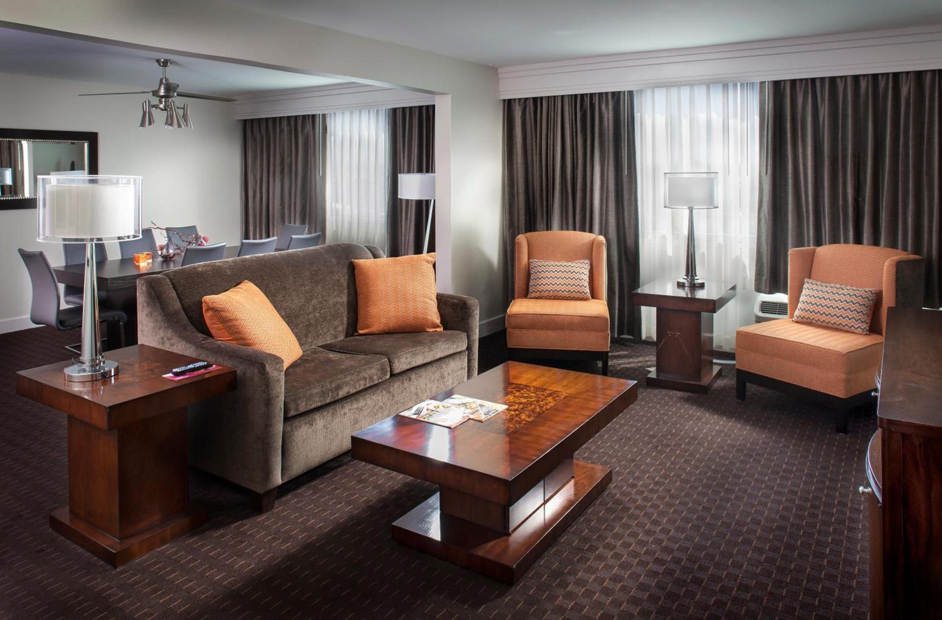 Crowne Plaza Phoenix Airport - PHX by IHG photo 64