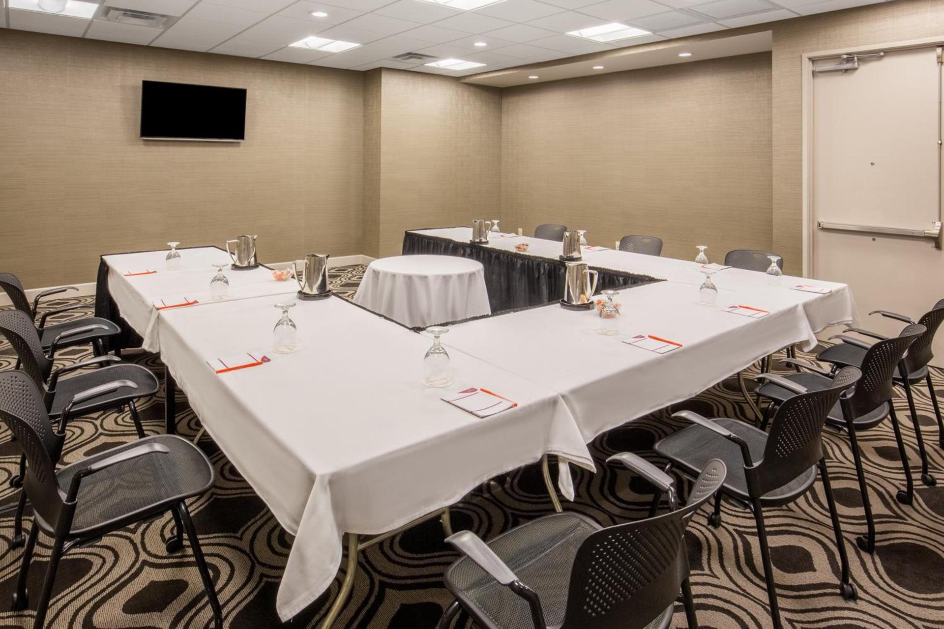 Crowne Plaza Phoenix Airport - PHX by IHG photo 52