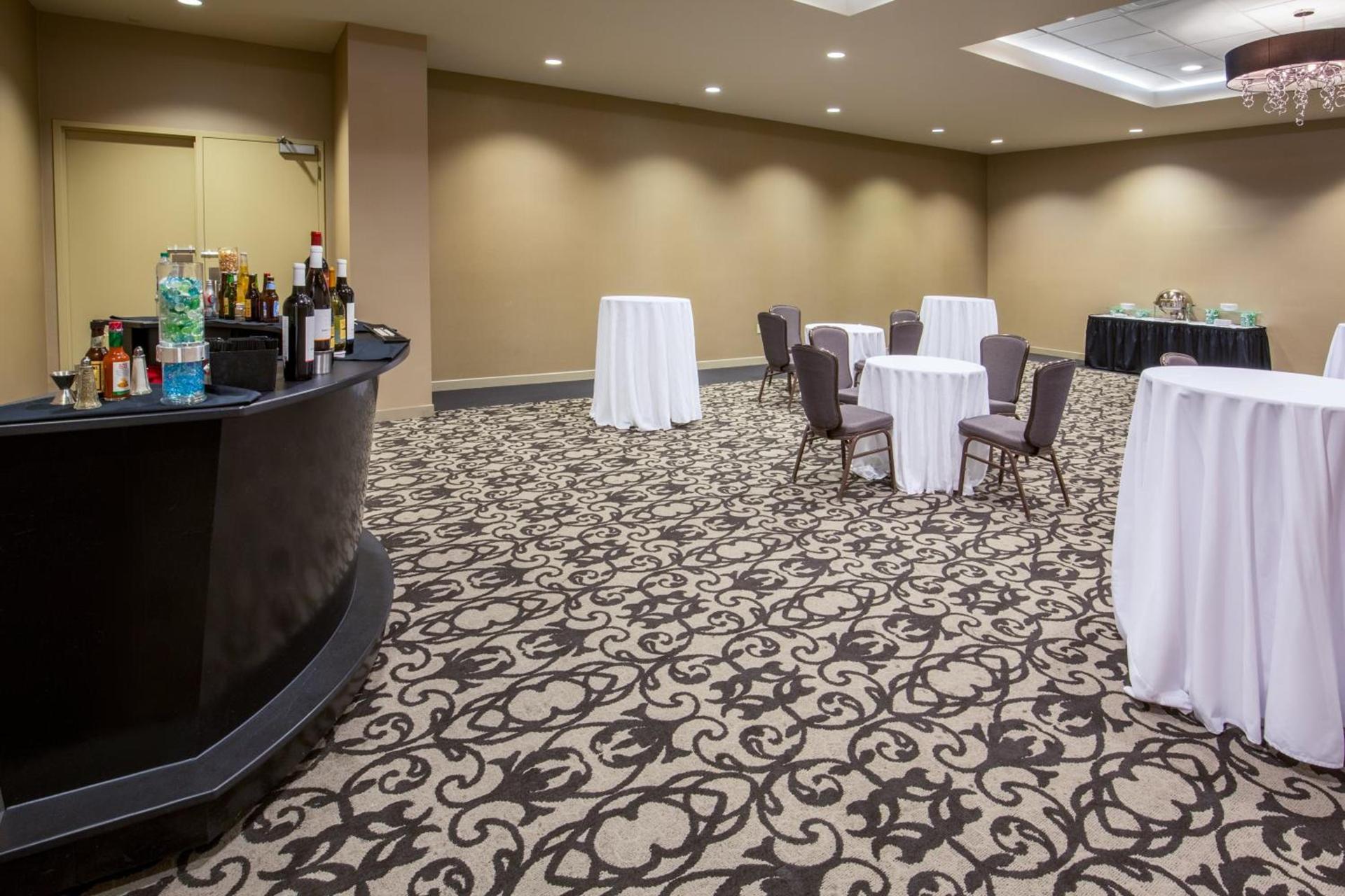 Crowne Plaza Phoenix Airport - PHX by IHG photo 66