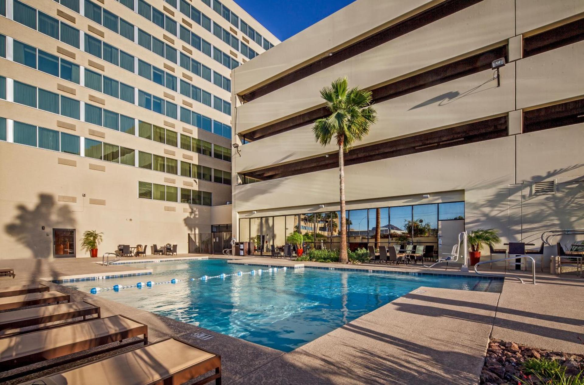 Crowne Plaza Phoenix Airport - PHX by IHG photo 69