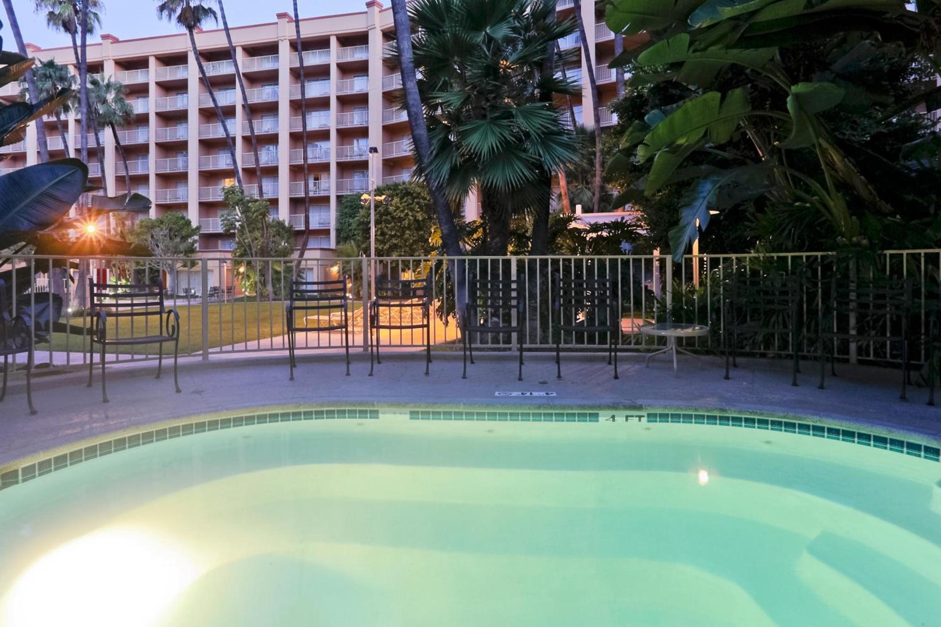 Crowne Plaza San Diego - Mission Valley by IHG photo 2