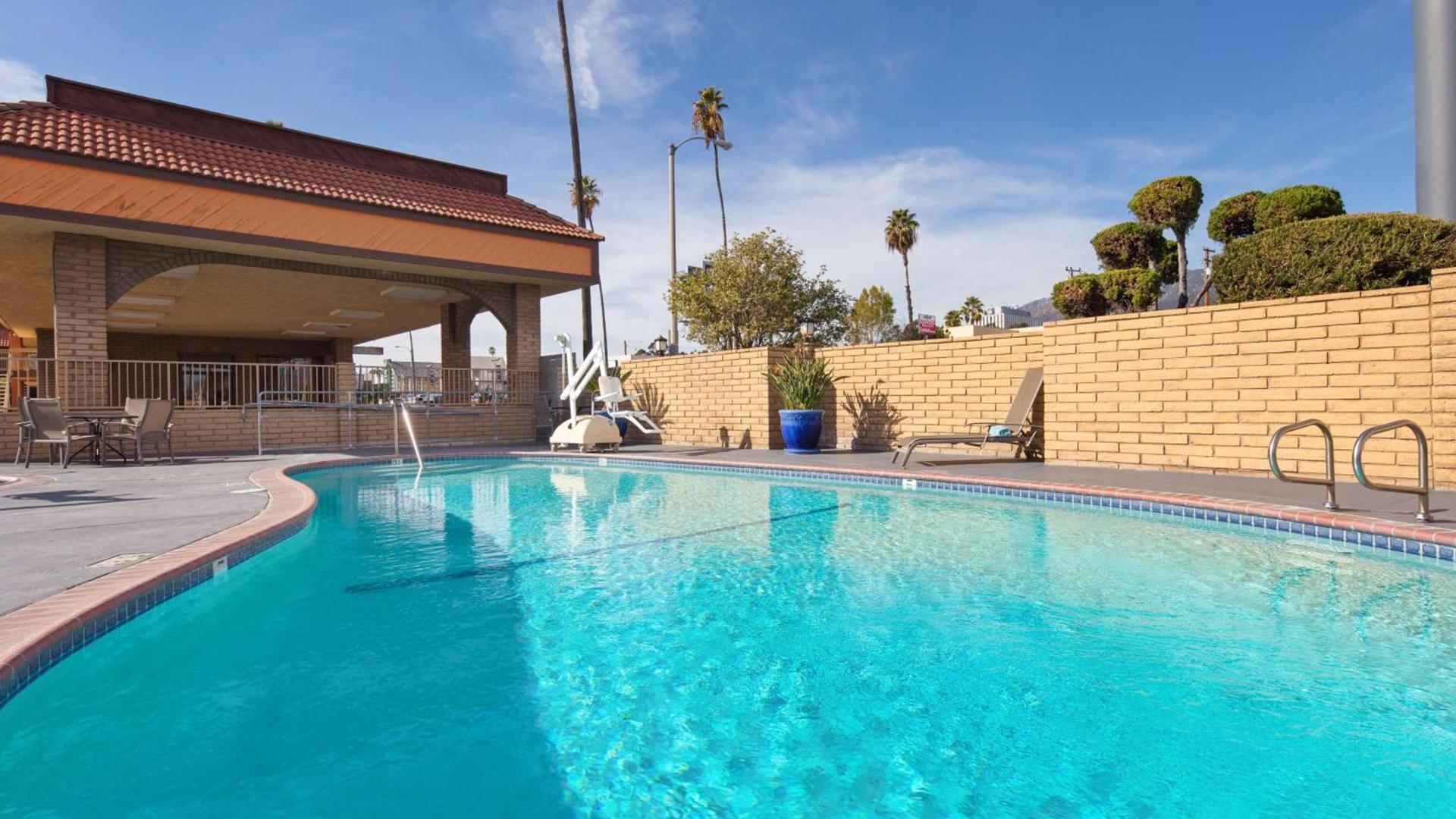 Best Western Pasadena Inn photo 3