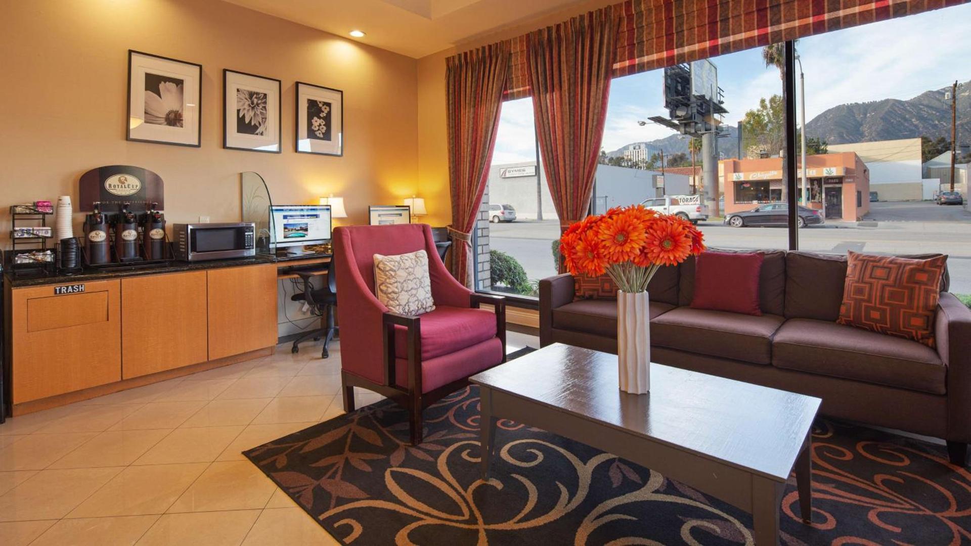 Best Western Pasadena Inn photo 2