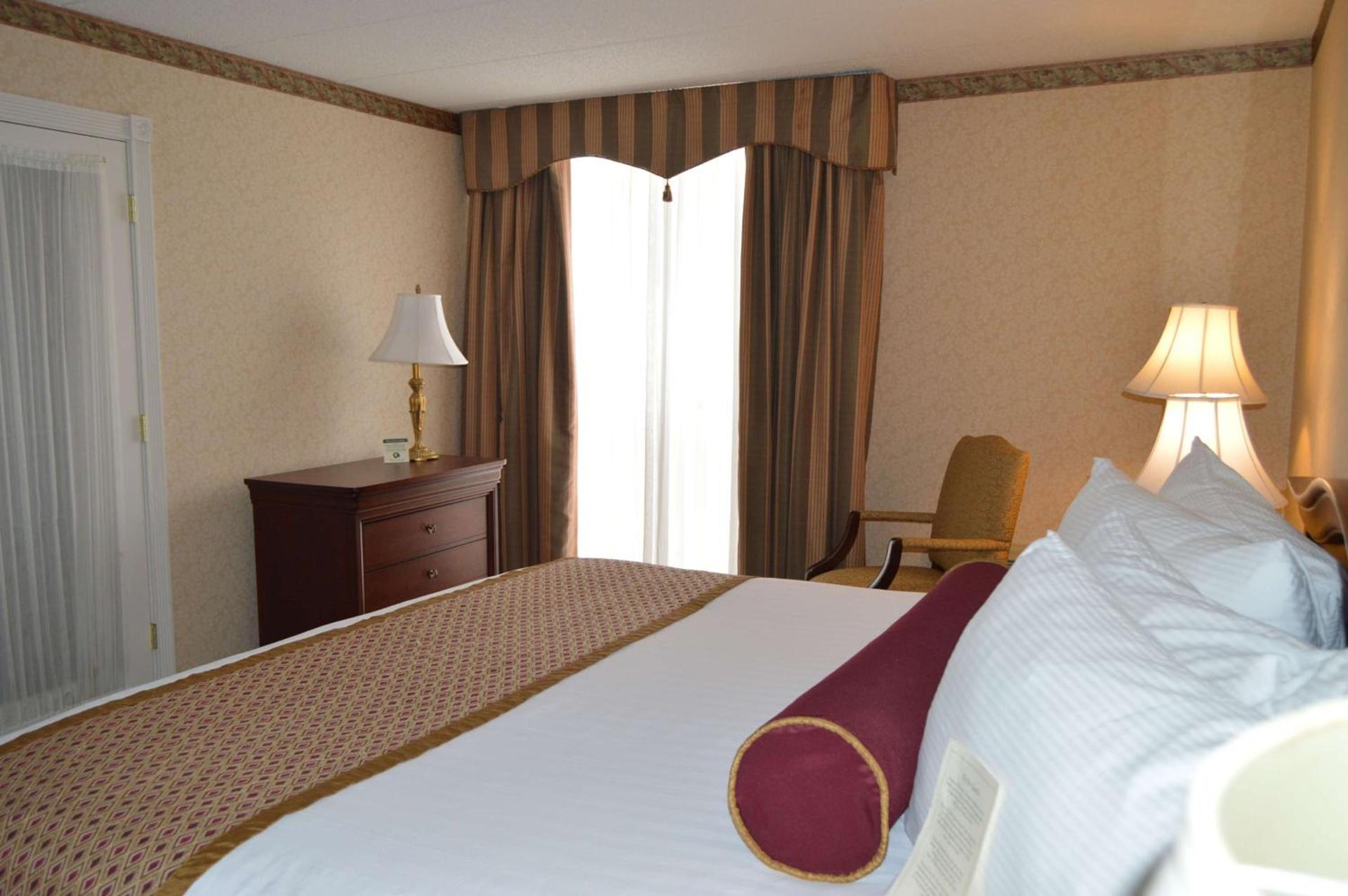 Best Western Plus Genetti Wilkes Barre photo 15