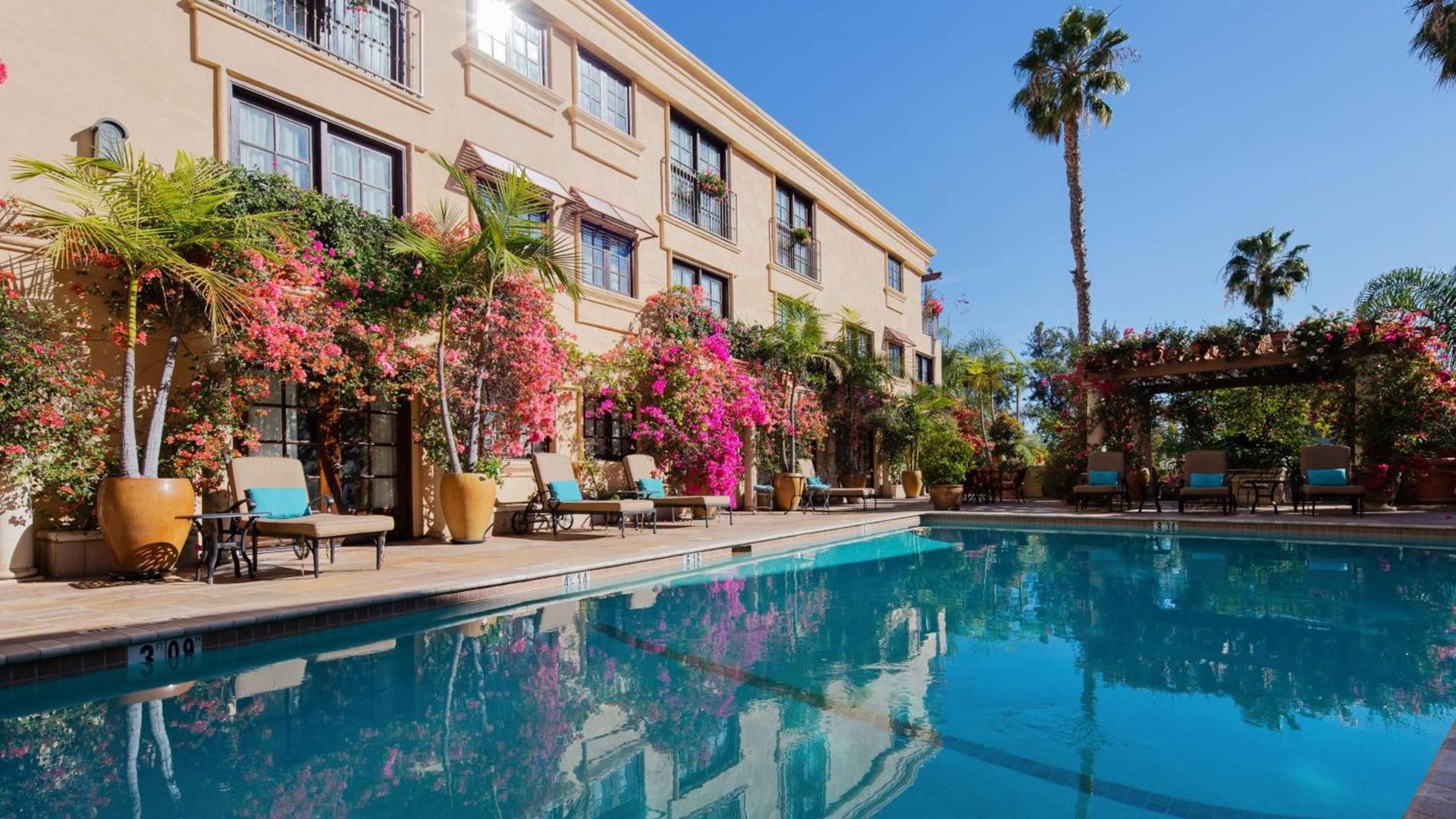 Best Western Plus Sunset Plaza Hotel photo 10