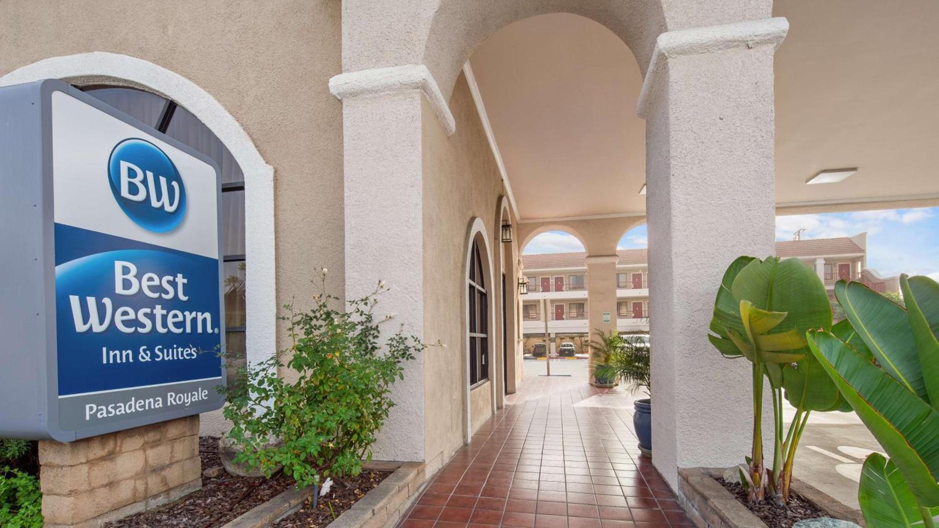 Best Western Pasadena Royale Inn & Suites photo 11
