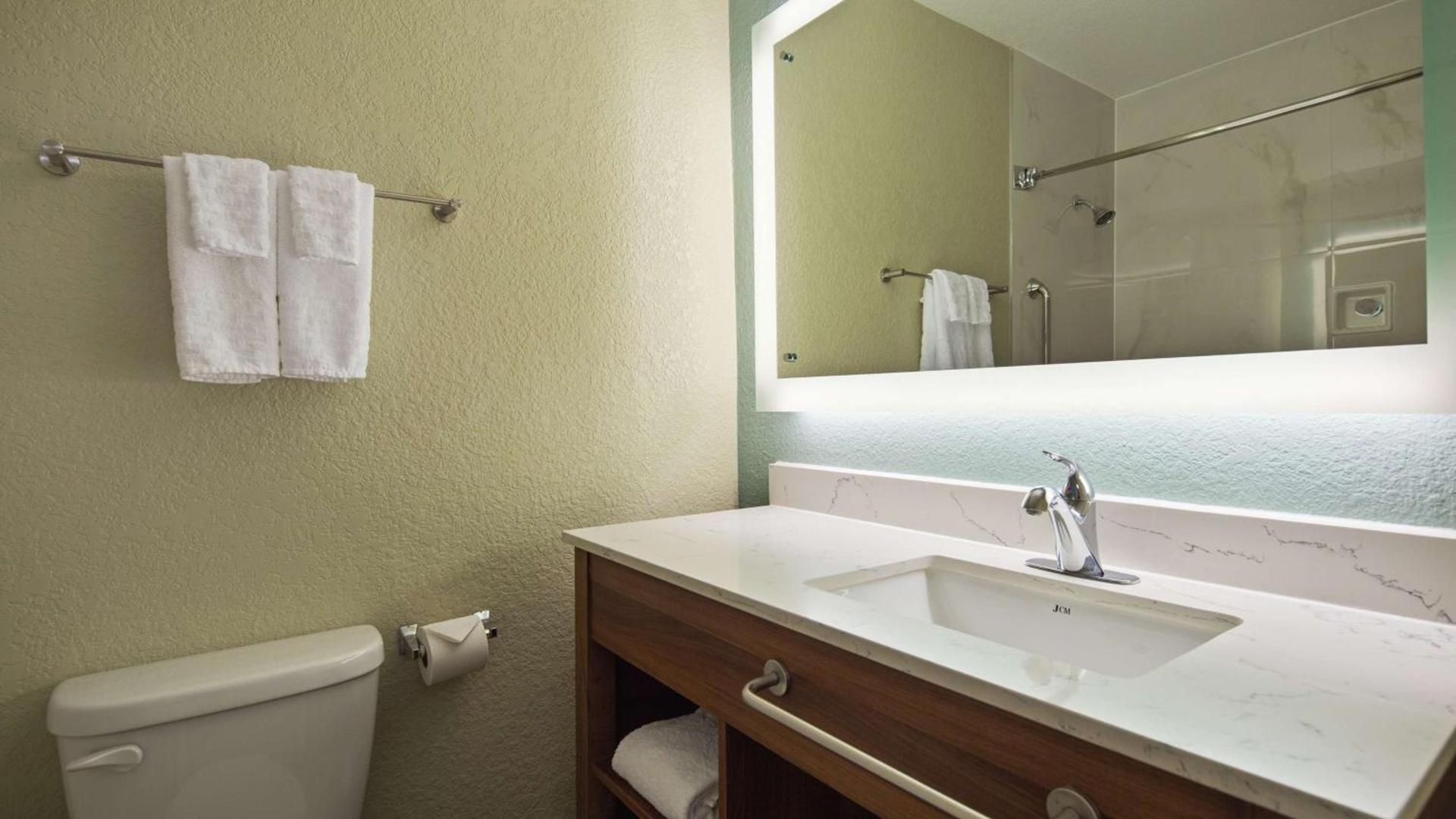 Best Western Carlsbad by the Sea photo 16
