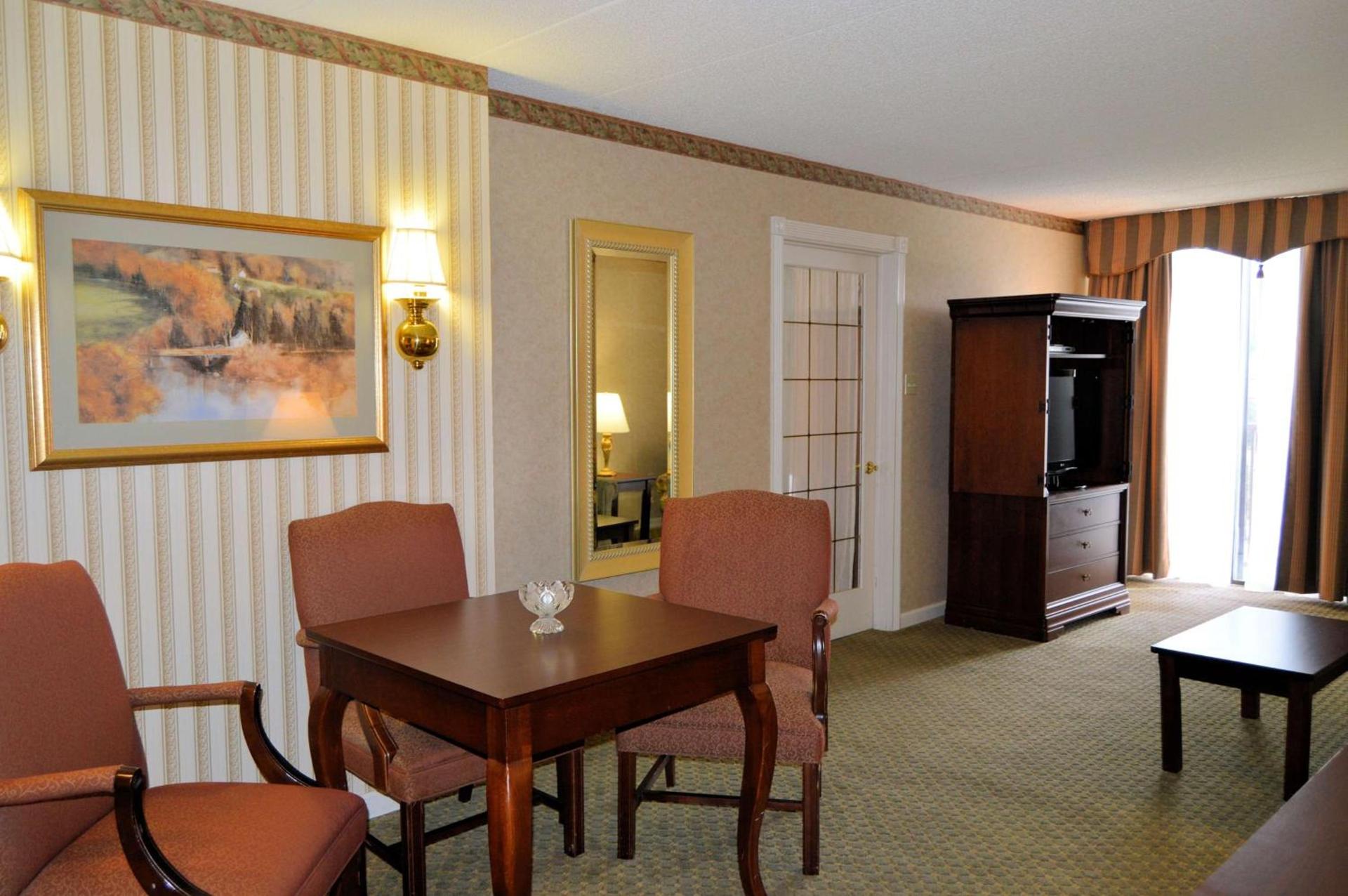 Best Western Plus Genetti Wilkes Barre photo 21