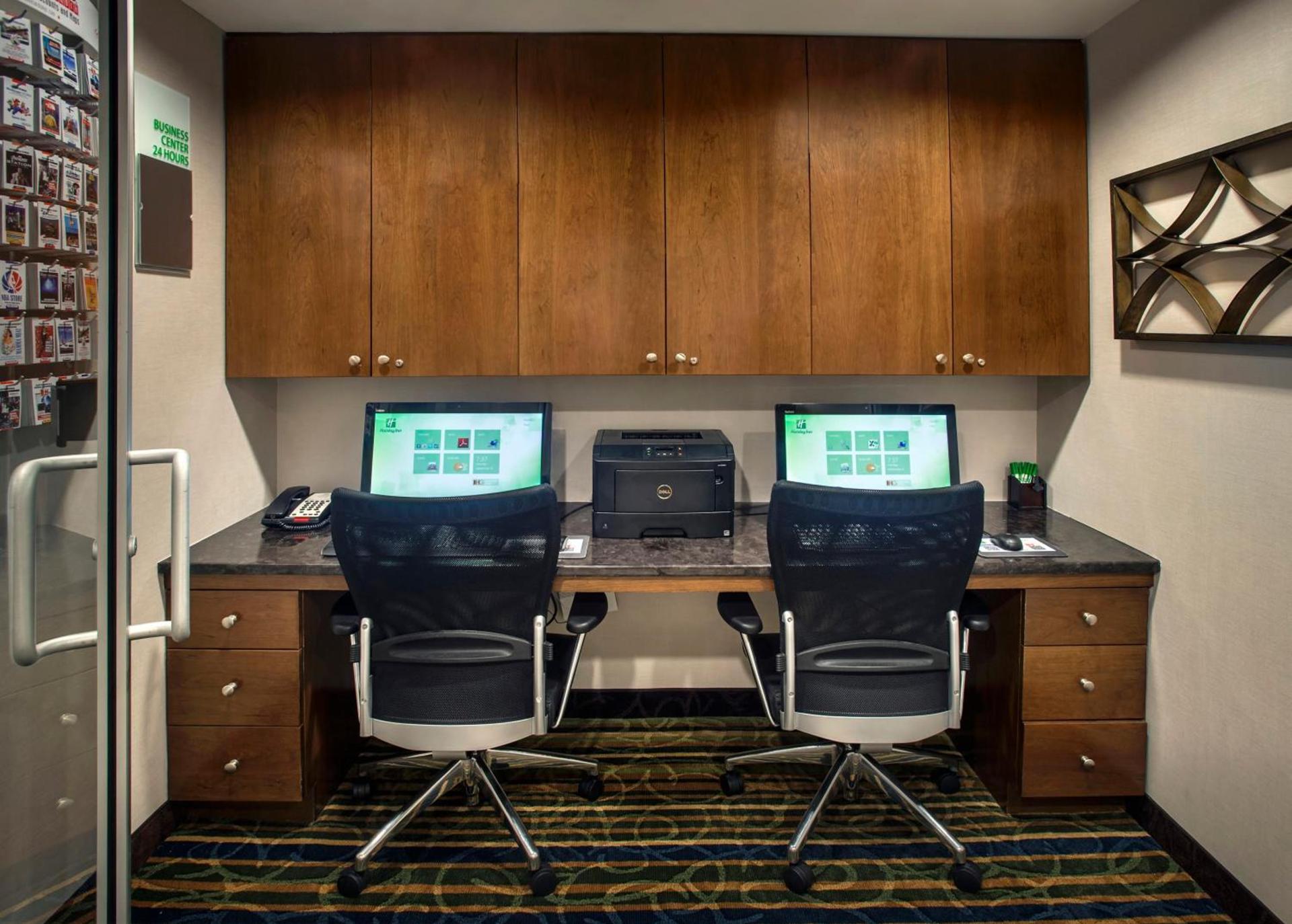 Holiday Inn Manhattan 6th Ave - Chelsea by IHG photo 22