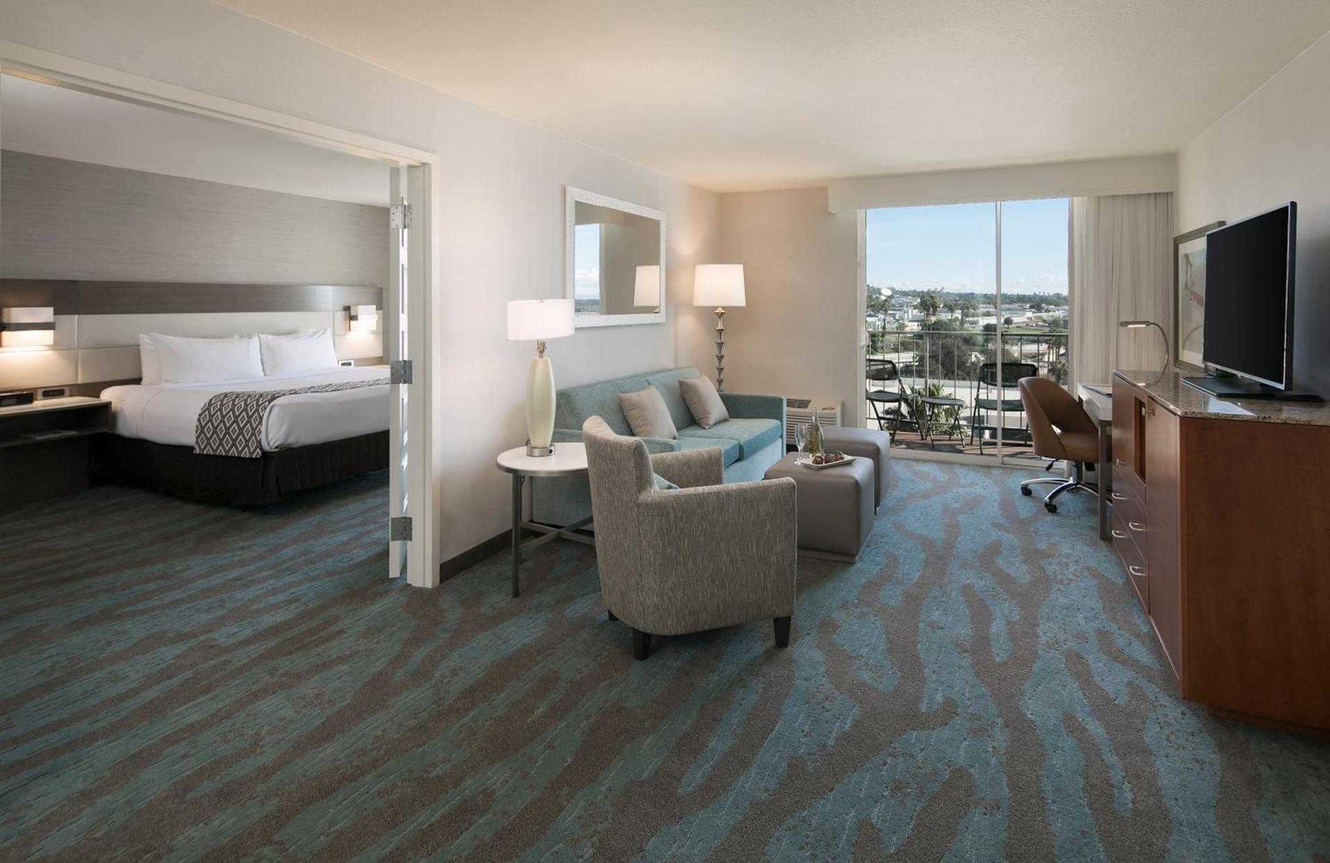 Crowne Plaza Ventura Beach by IHG photo 92