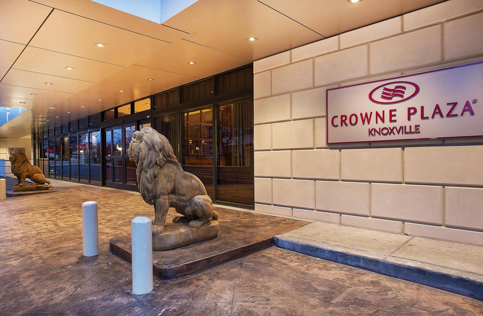 Crowne Plaza Knoxville Downtown University by IHG photo 13