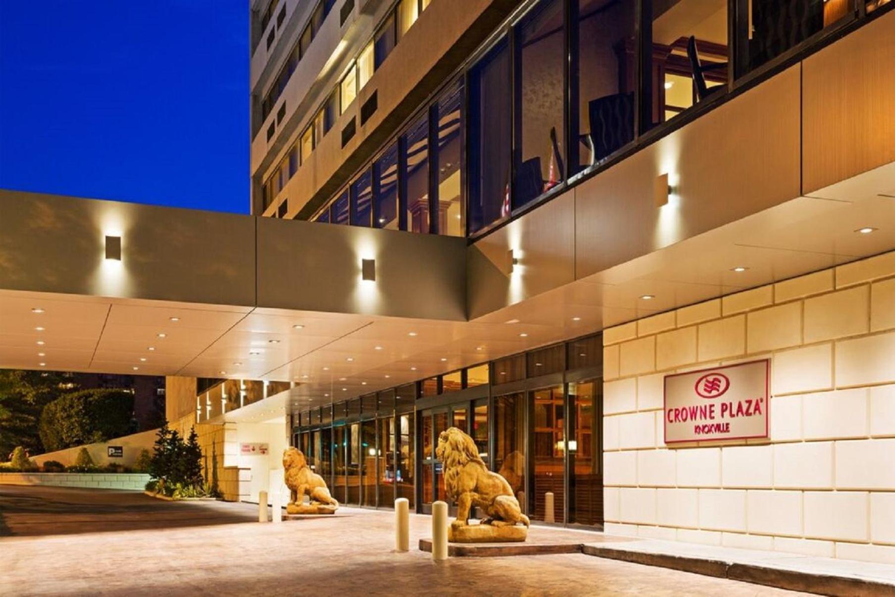 Crowne Plaza Knoxville Downtown University by IHG photo 26