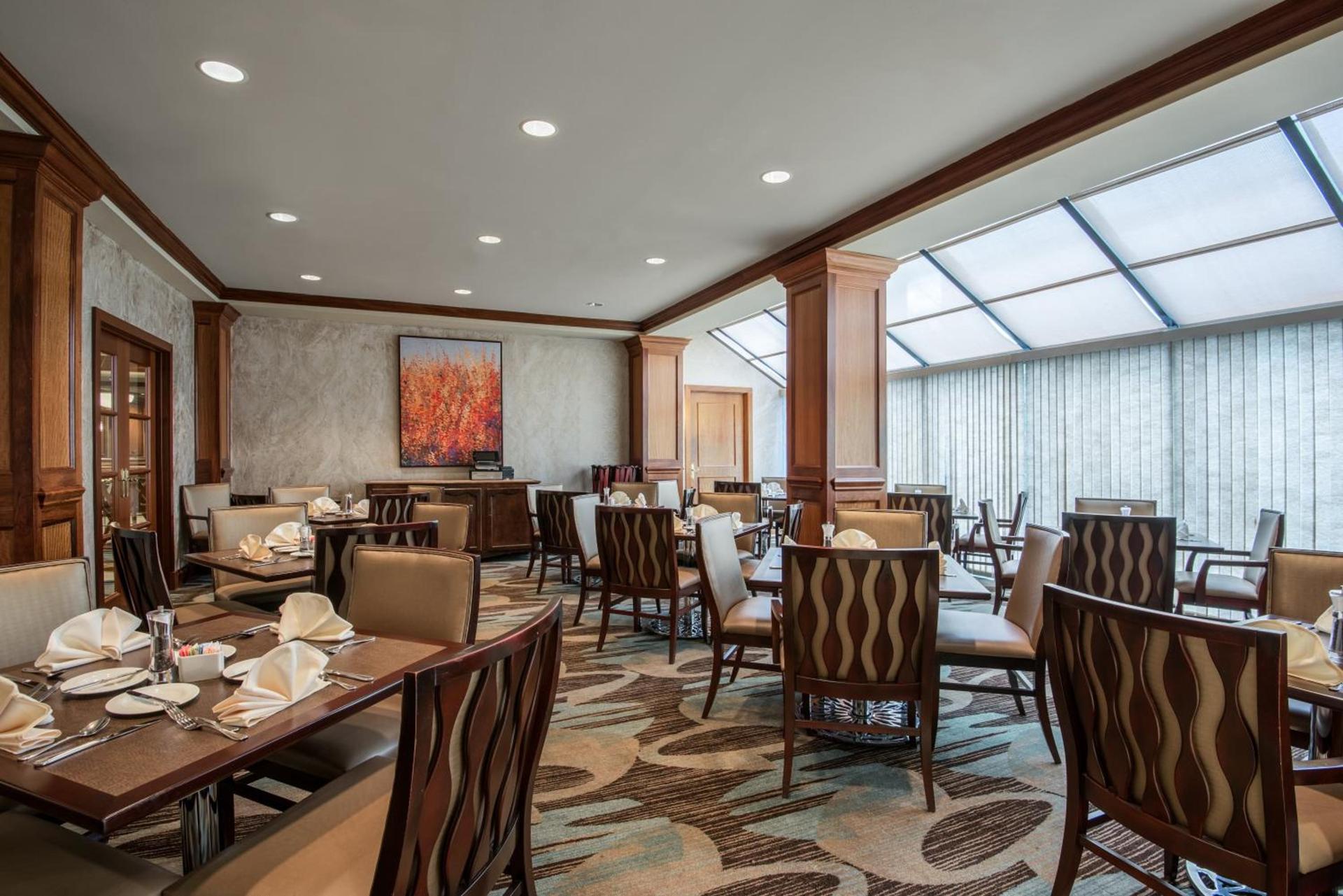 Crowne Plaza Knoxville Downtown University by IHG photo 50