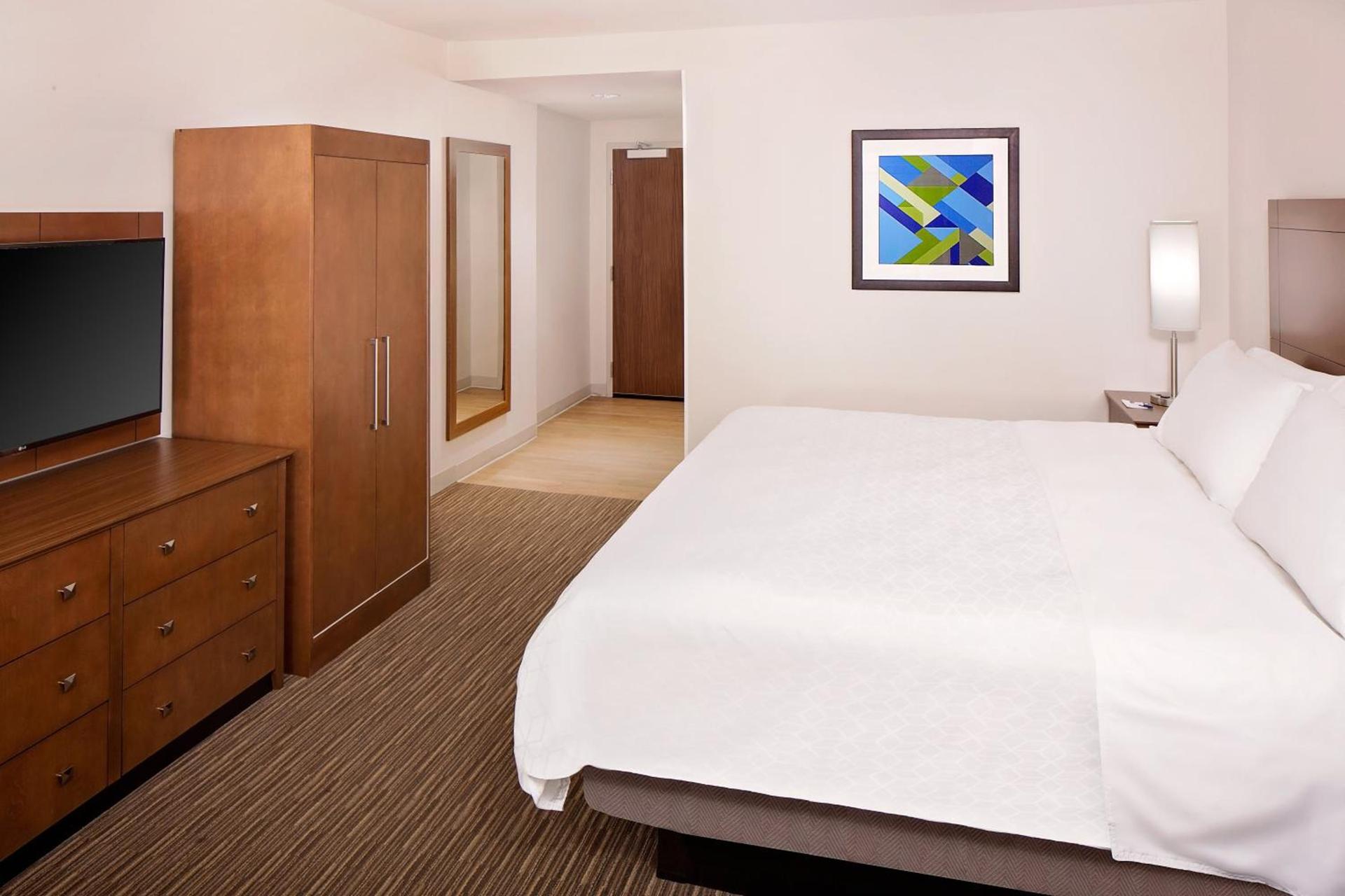 Holiday Inn Express Hotel & Suites Austin Downtown - University by IHG photo 37
