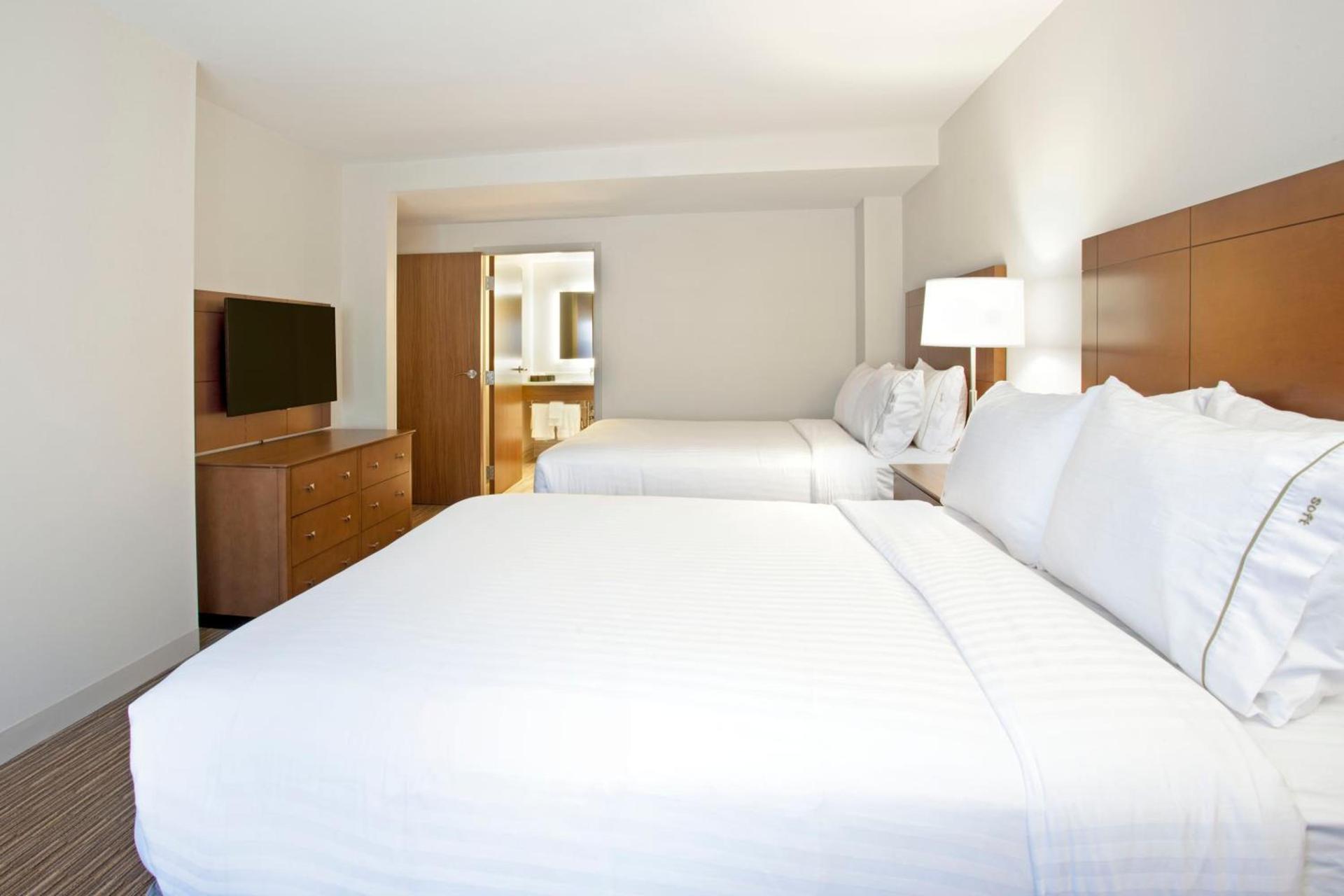 Holiday Inn Express Hotel & Suites Austin Downtown - University by IHG photo 34