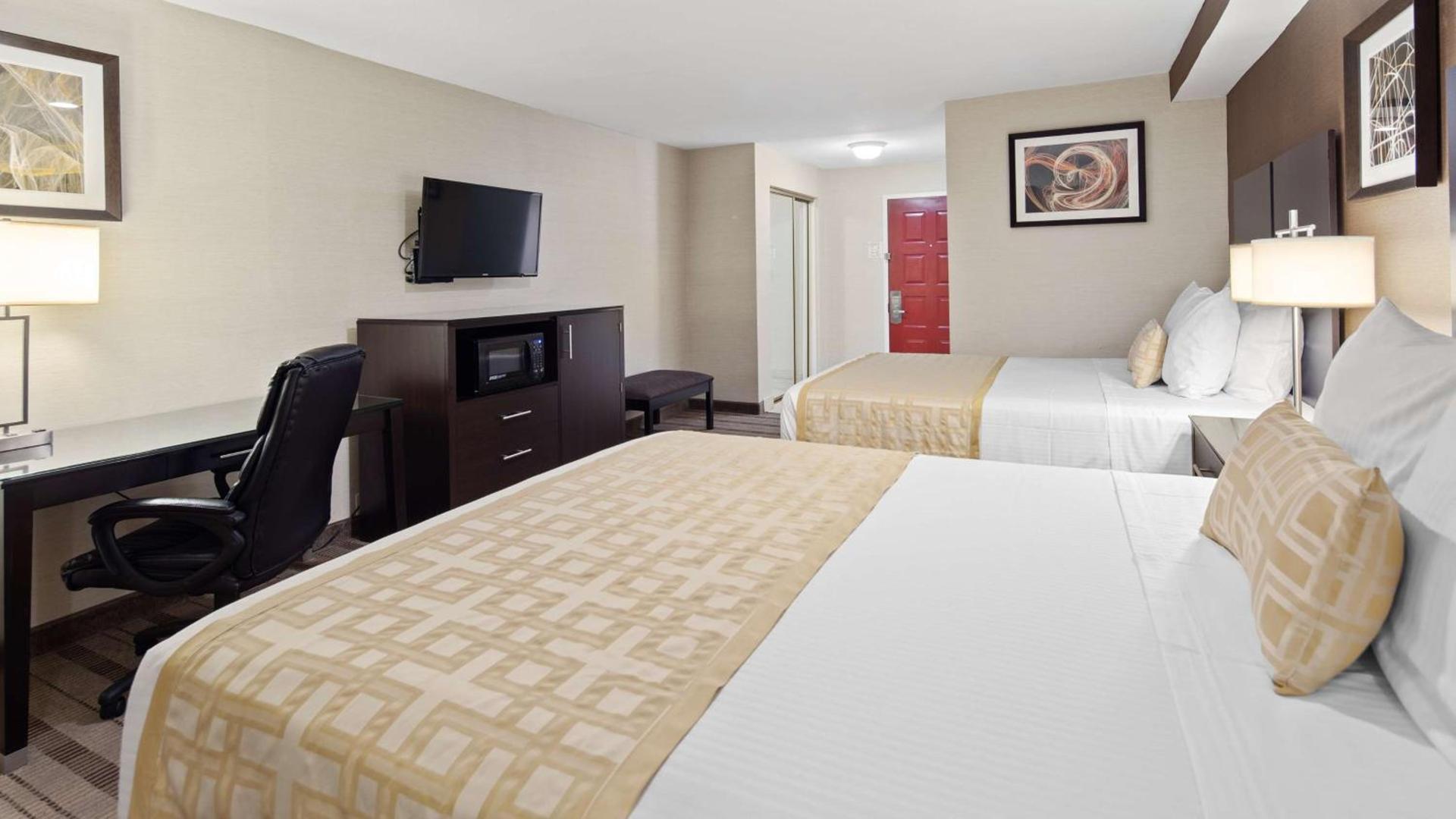 Best Western Pasadena Royale Inn & Suites photo 15