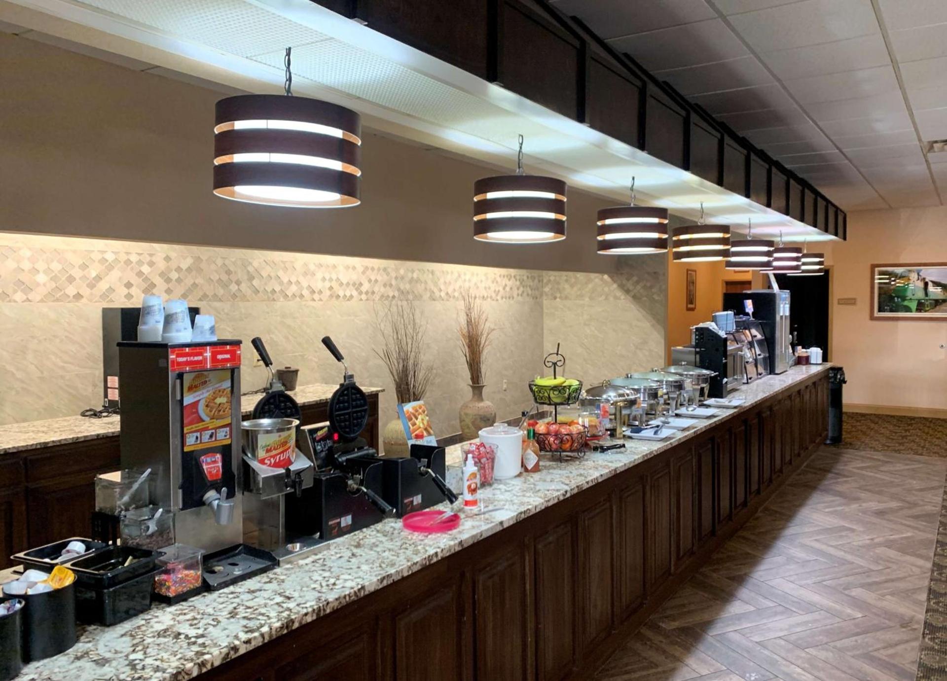 Best Western Crossroads of the Bluffs photo 5