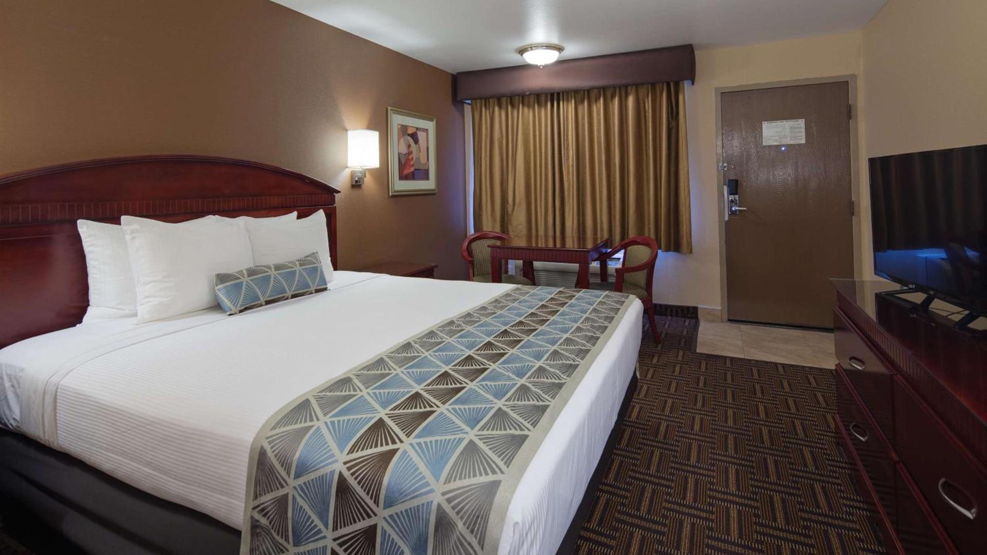 Best Western Pasadena Inn photo 9