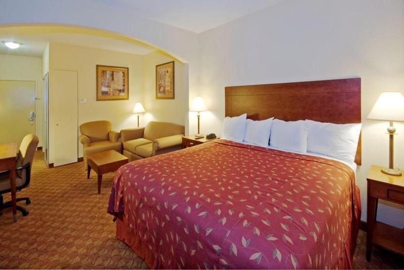 Americas Best Value Inn & Suites-Livingston photo 17