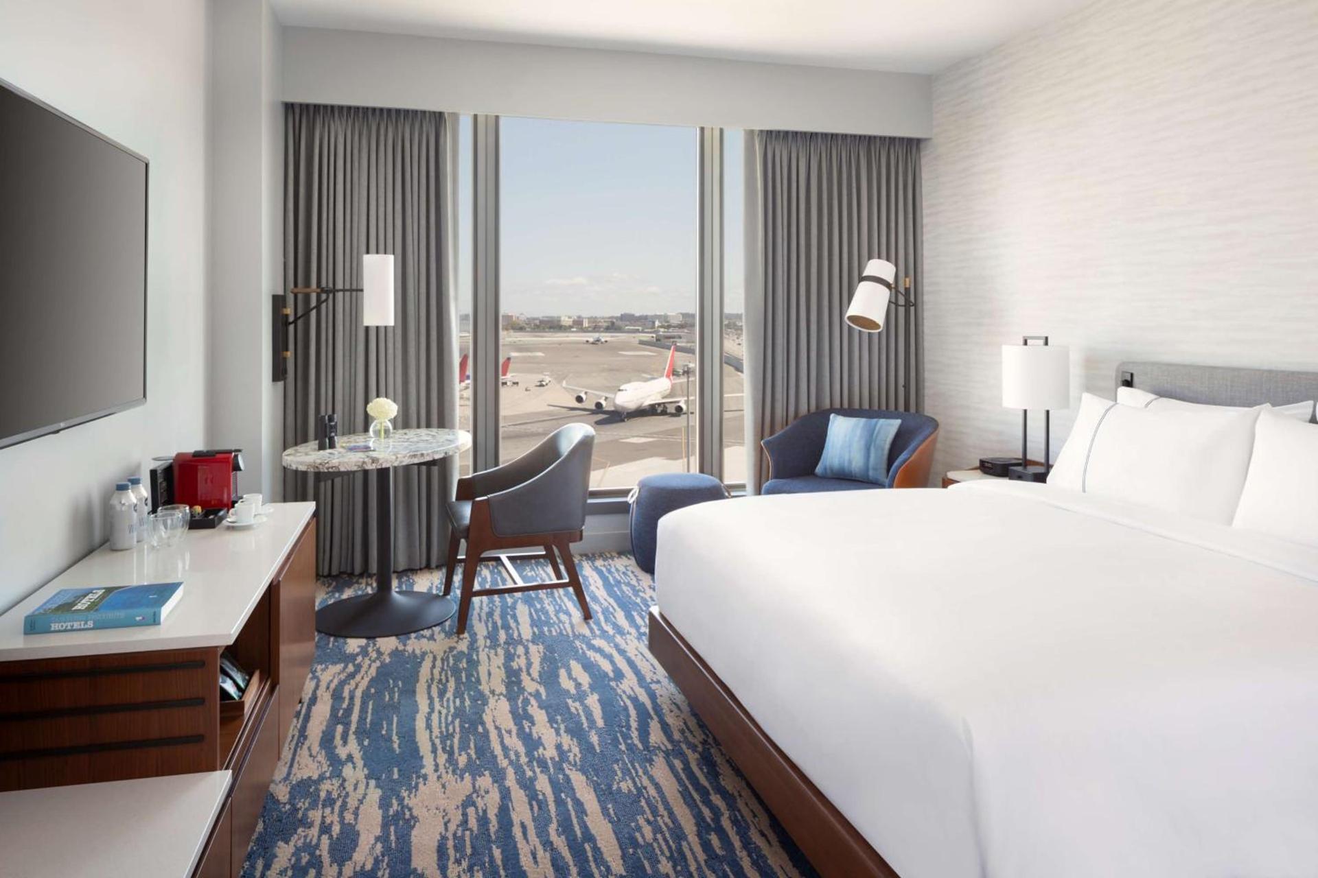 Grand Hyatt at SFO photo 23