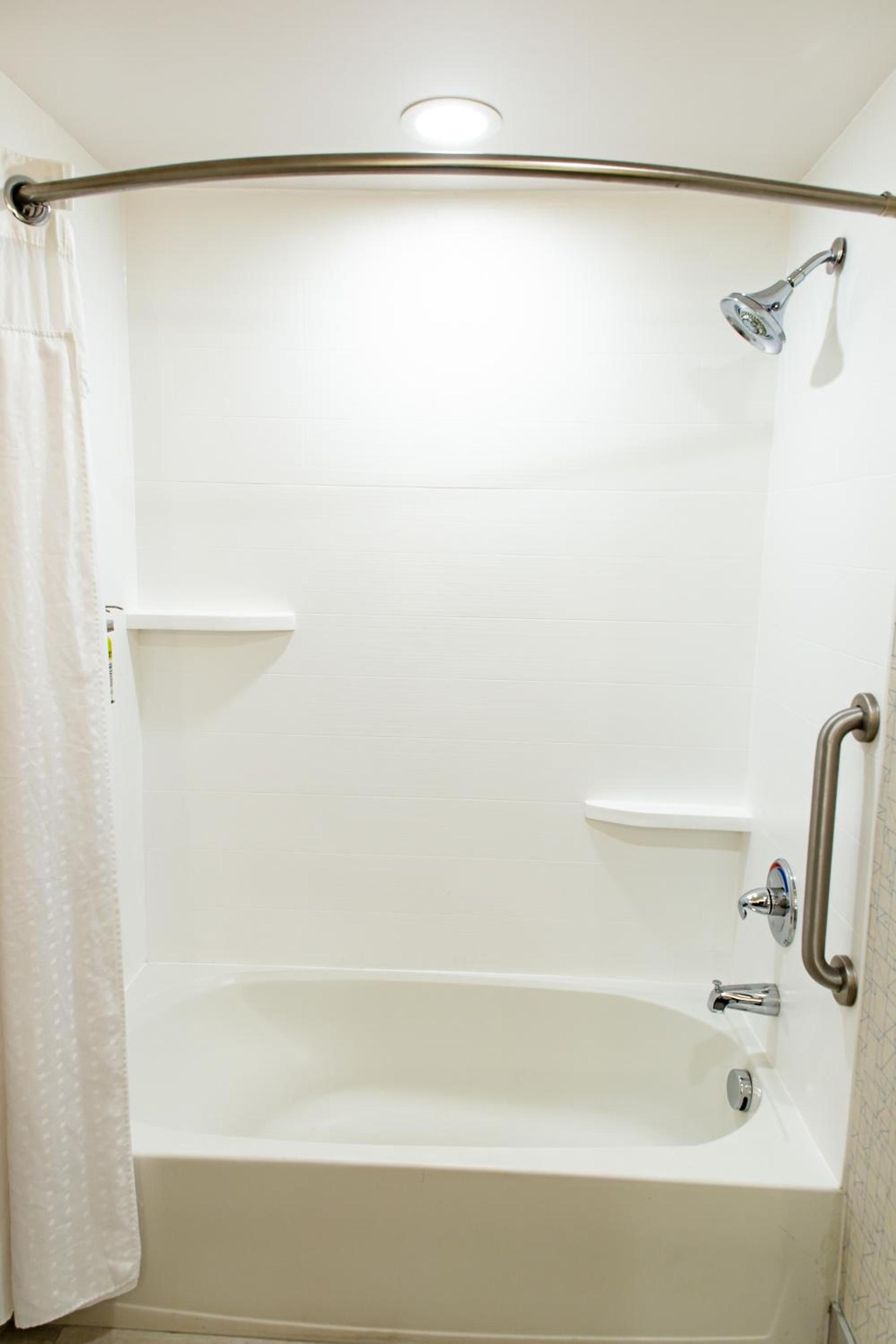 Holiday Inn Express - Columbus - Dublin by IHG photo 4