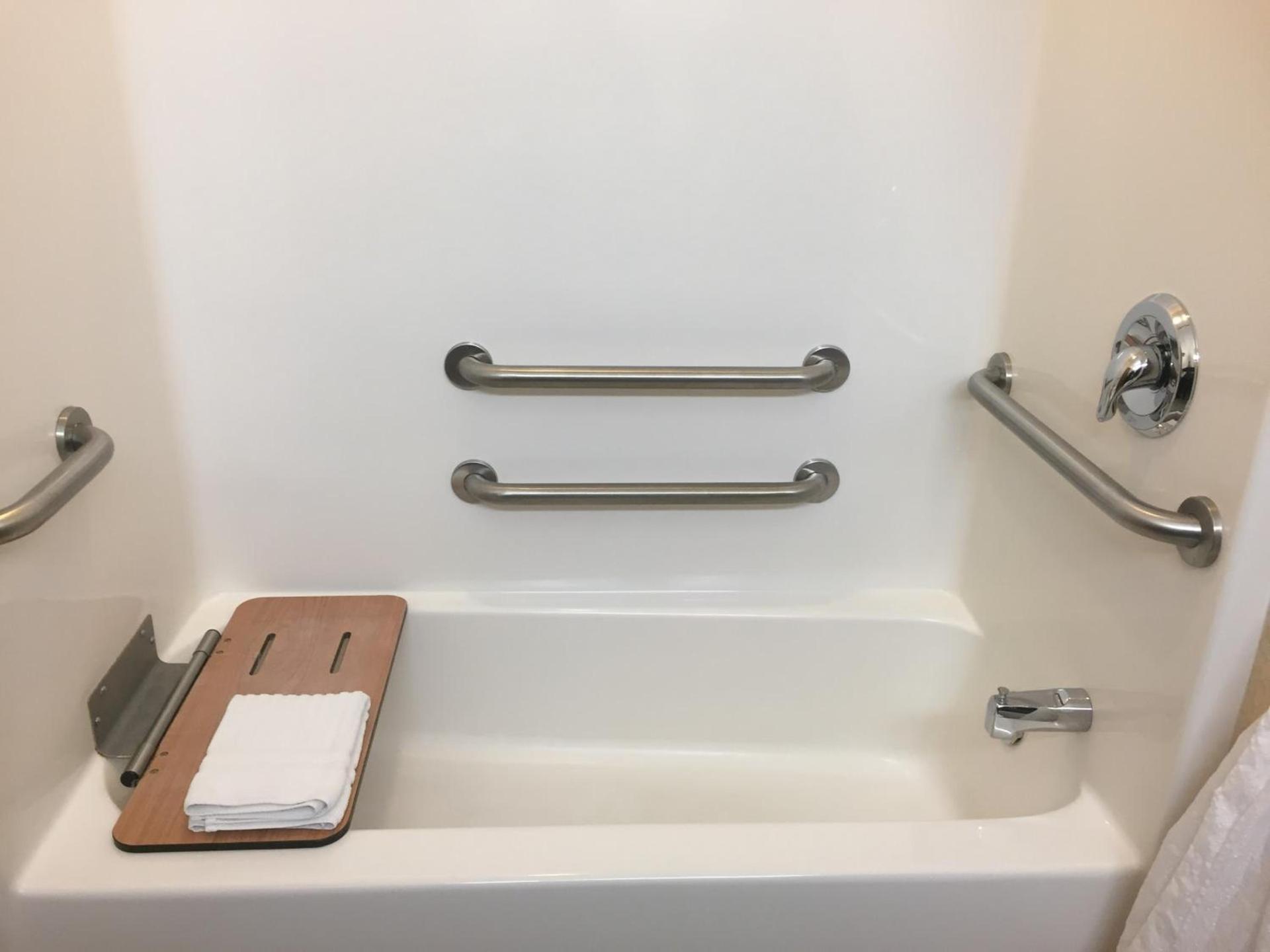 Cobblestone Suites - Ripon photo 18