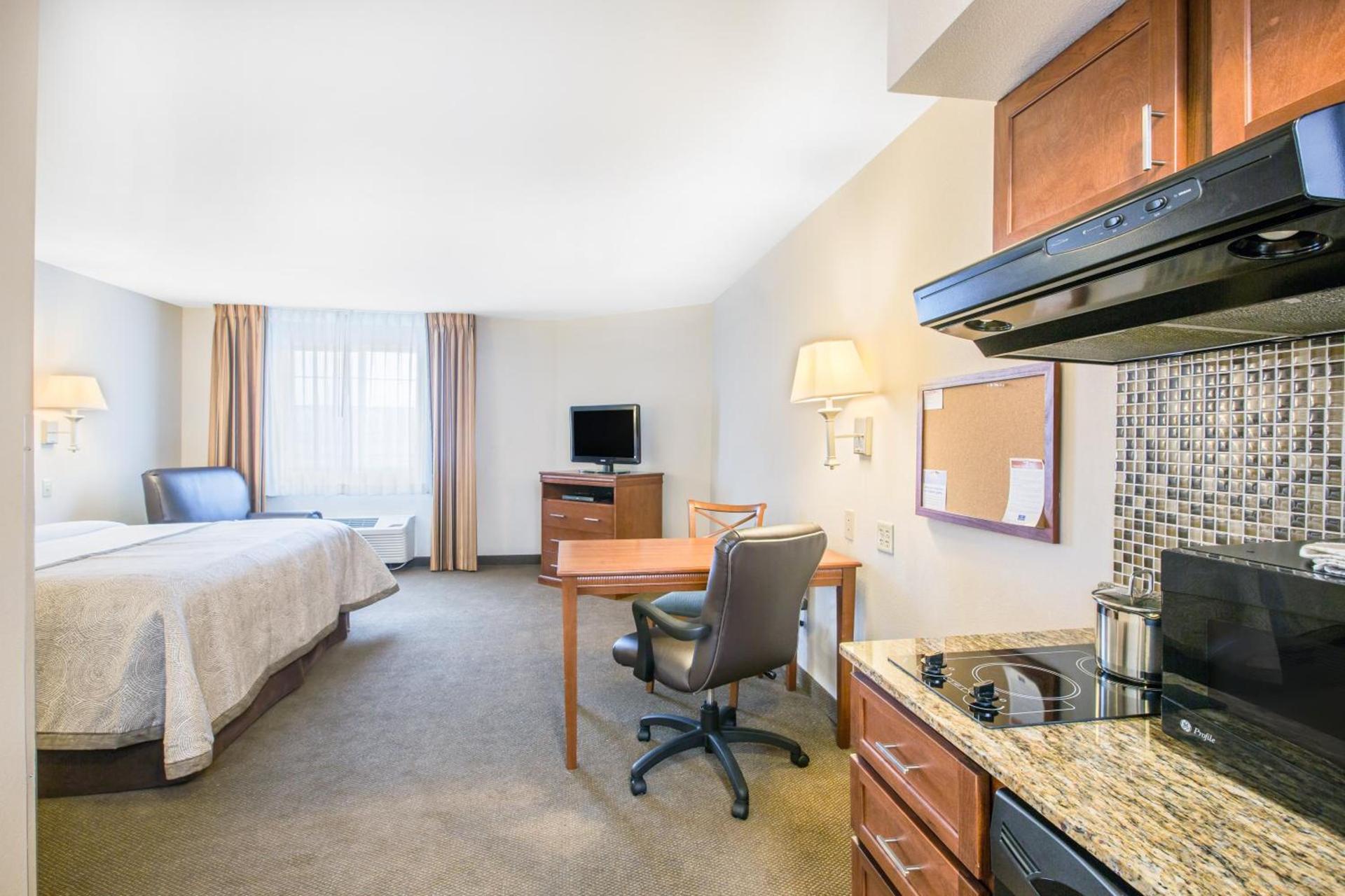 Candlewood Suites Pittsburgh-Cranberry by IHG photo 15