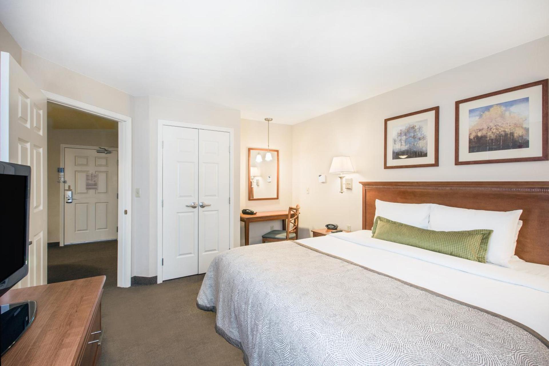 Candlewood Suites Pittsburgh-Cranberry by IHG photo 25