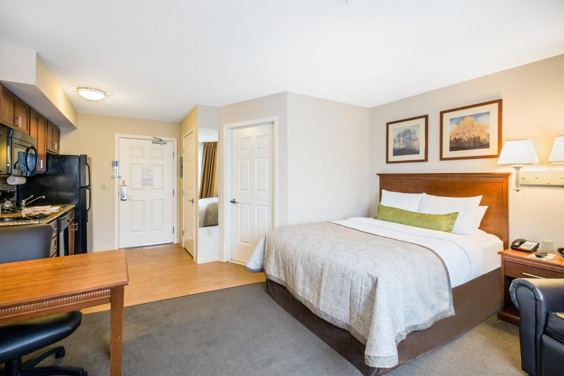 Candlewood Suites Pittsburgh-Cranberry by IHG photo 18