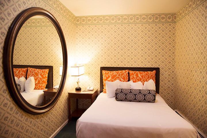 Marina Inn photo 15