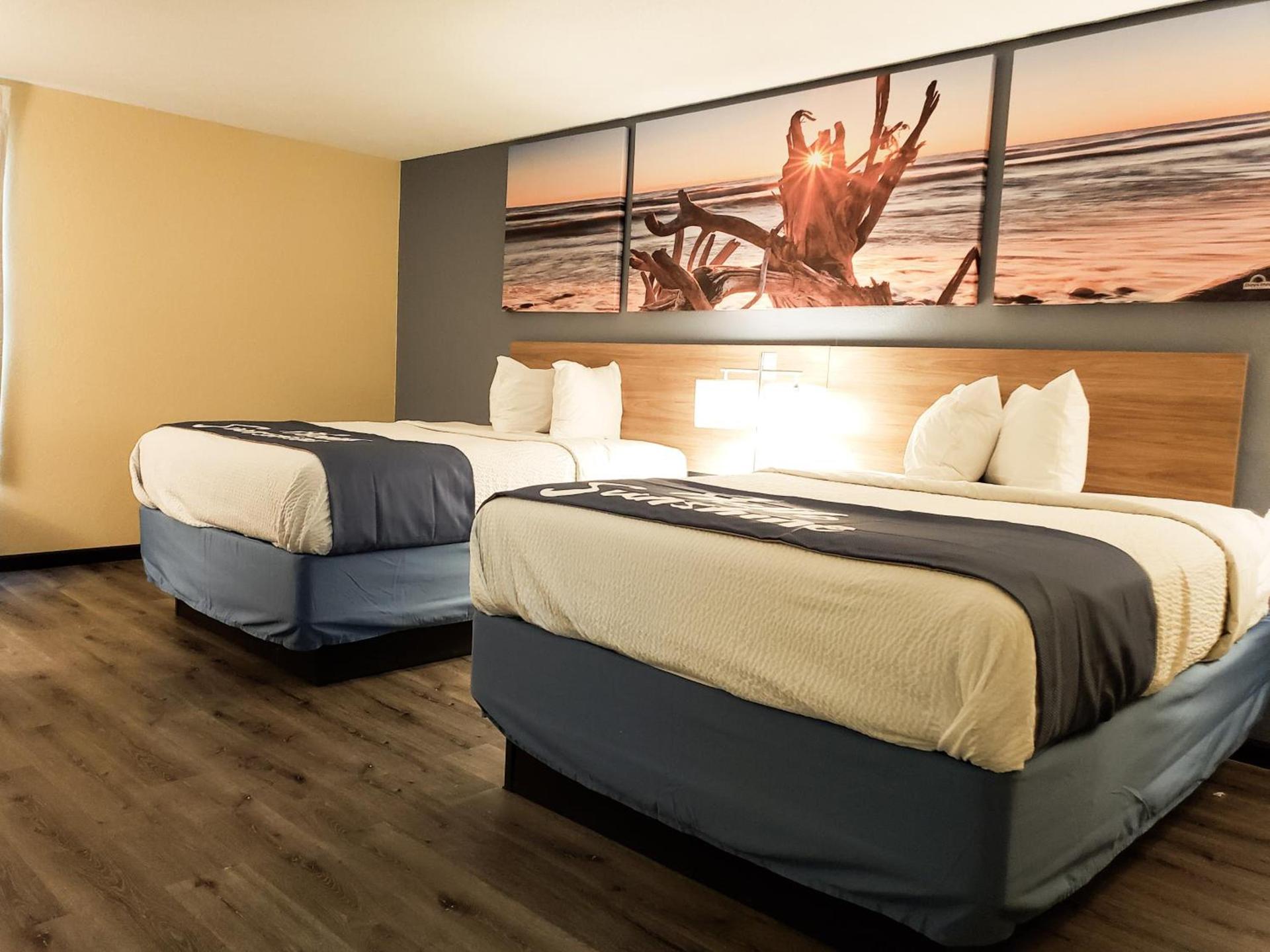 Days Inn & Suites by Wyndham Merrillville photo 37