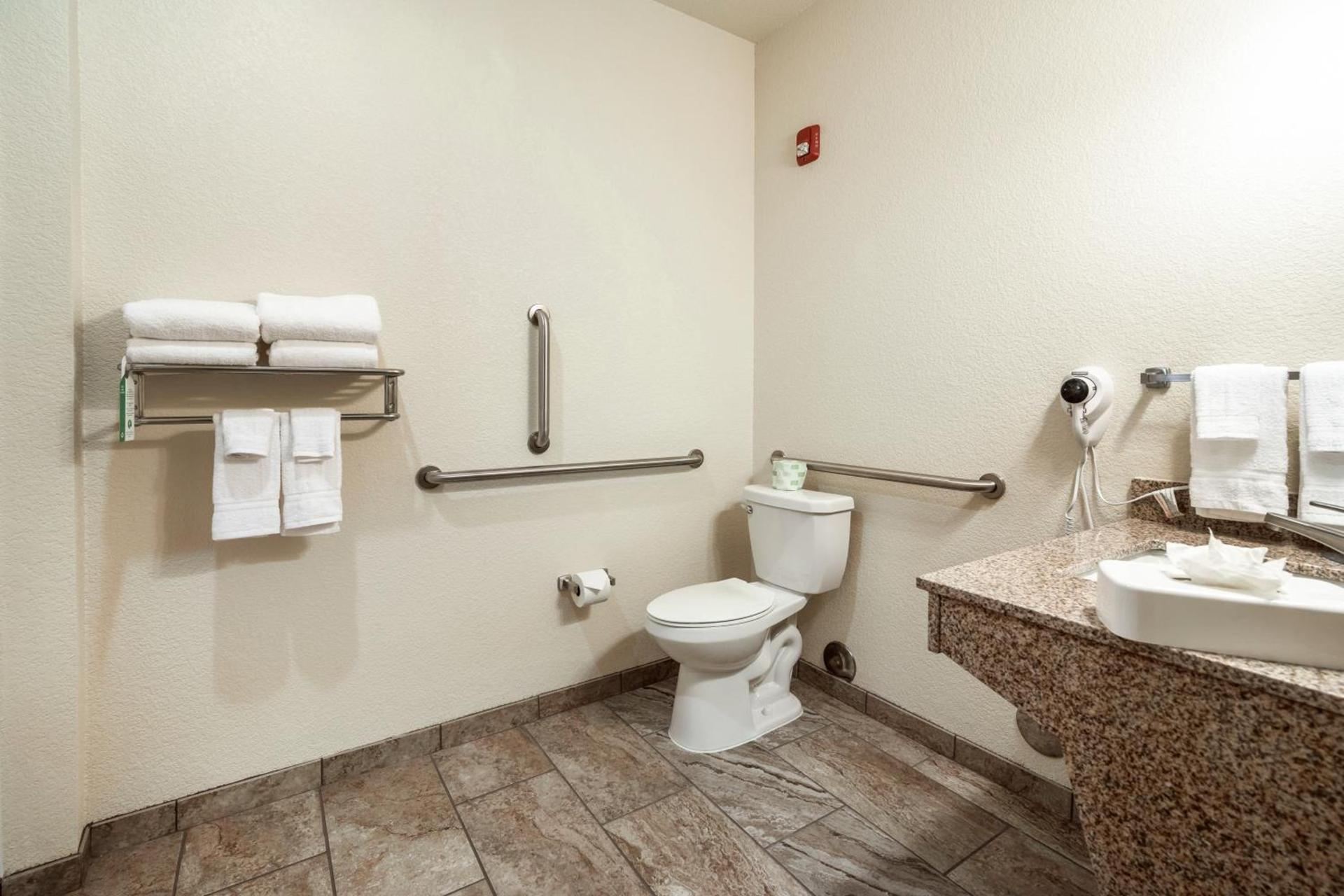 Cobblestone Inn & Suites - Kermit photo 26