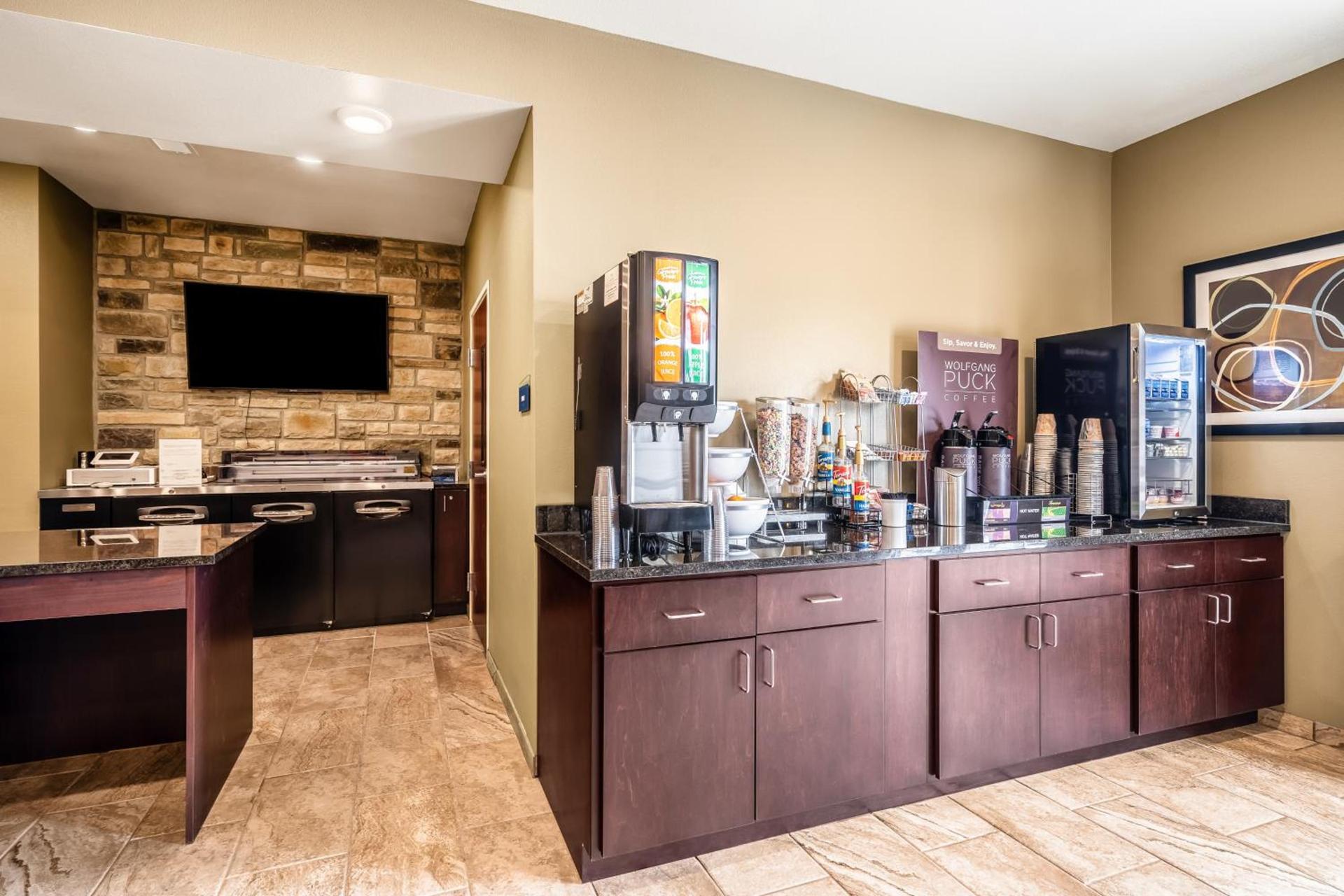 Cobblestone Inn & Suites - Kermit photo 7