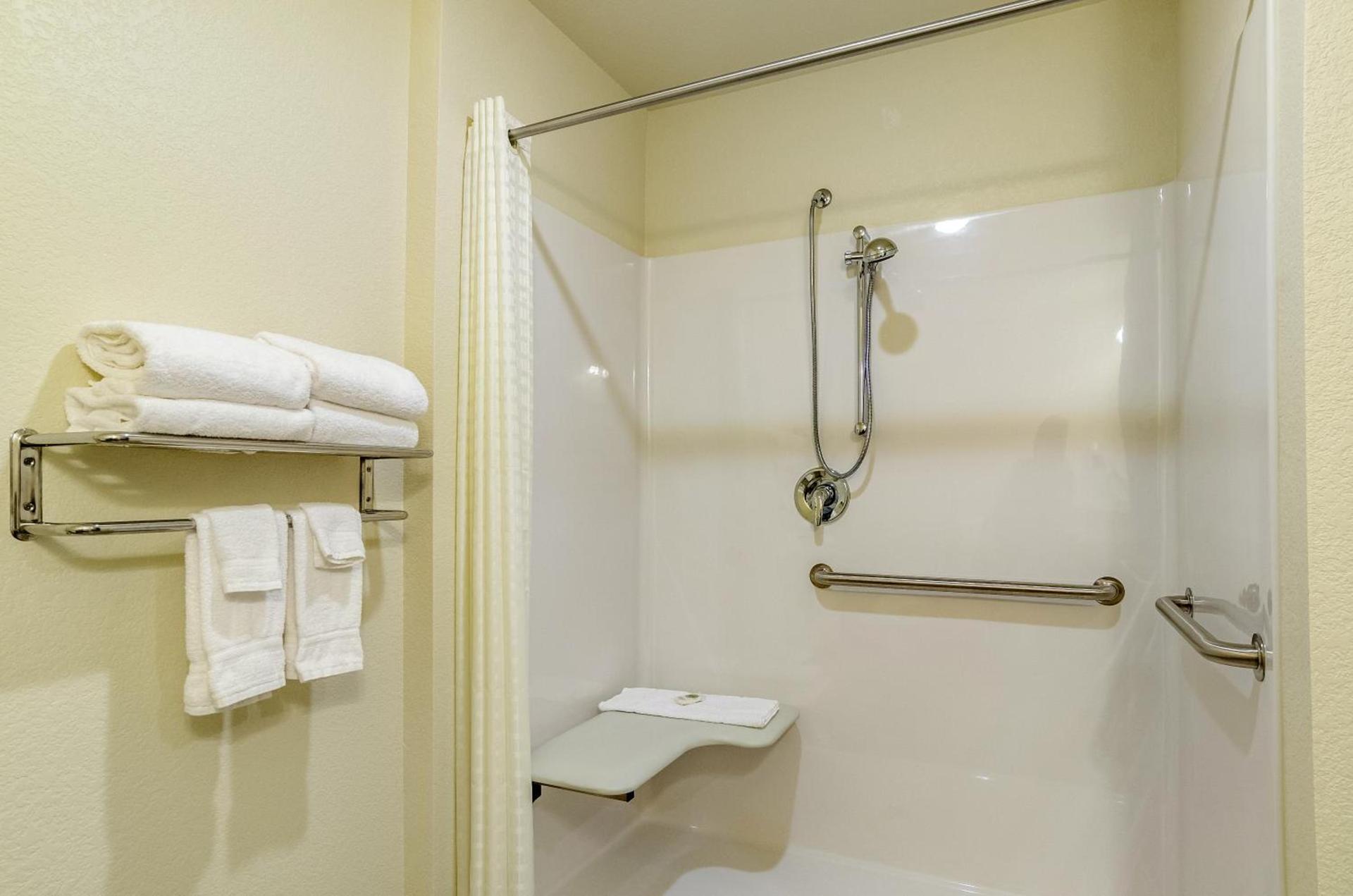 Cobblestone Inn & Suites - Kermit photo 28