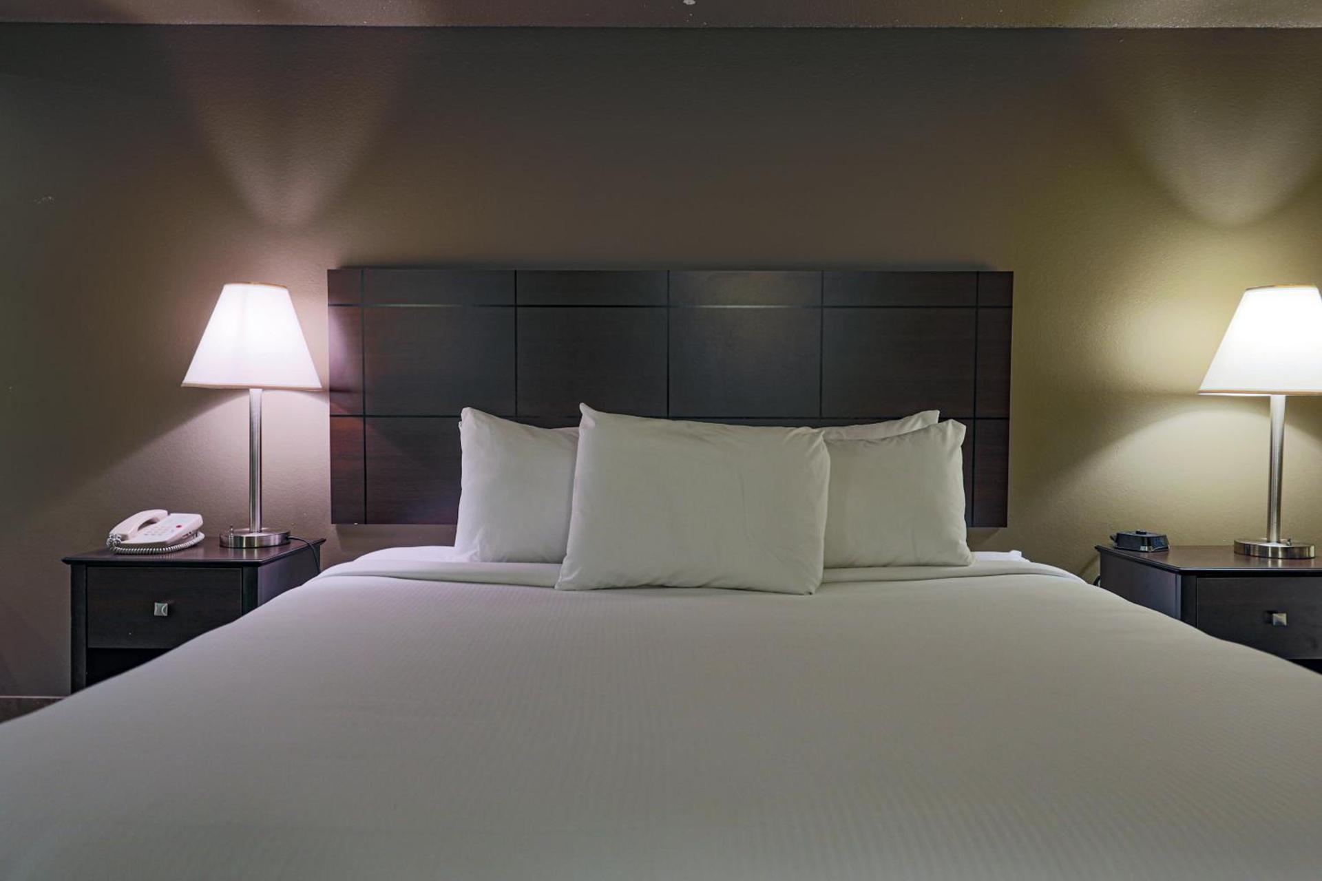 AmericInn by Wyndham Lincoln South photo 22