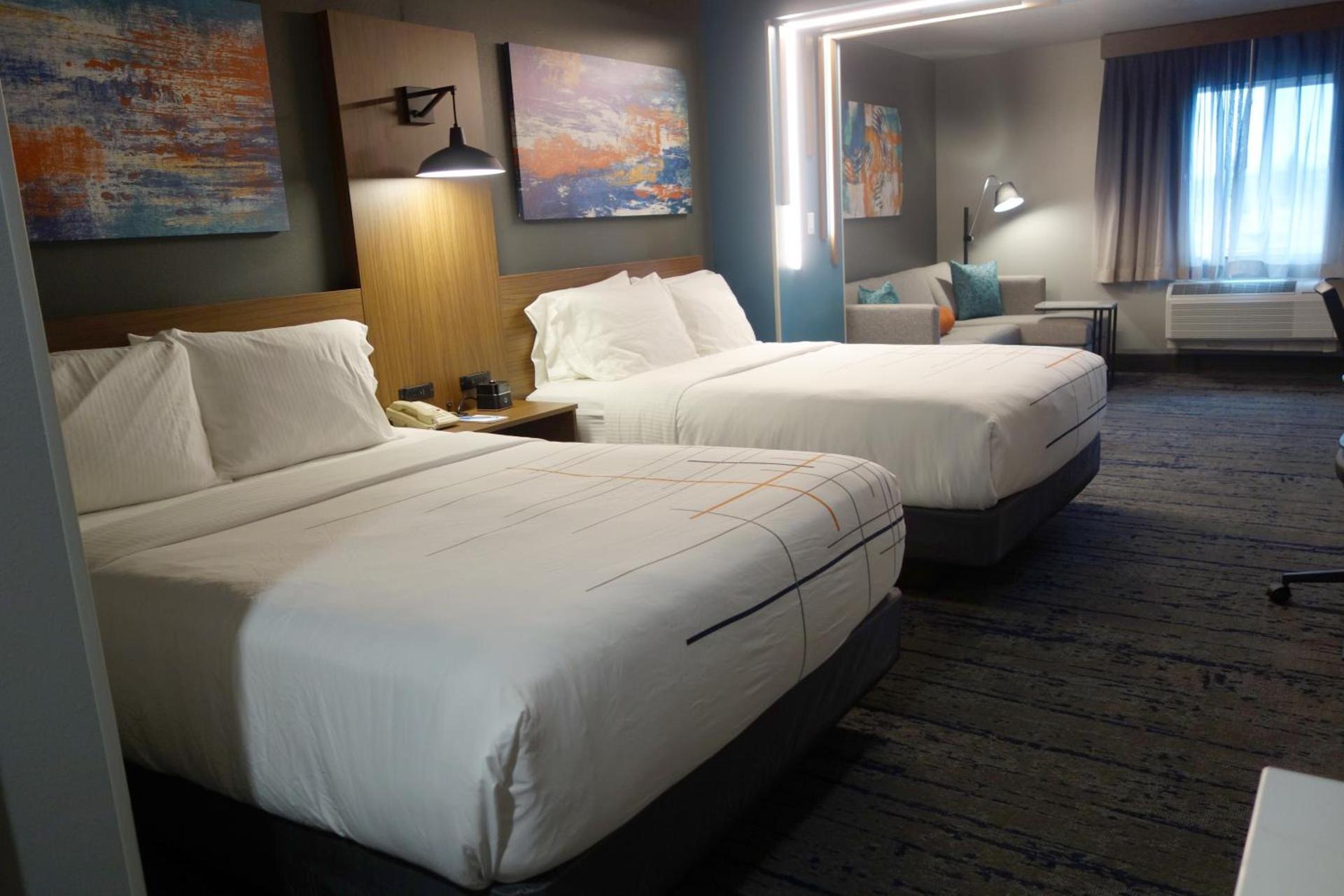 La Quinta Inn & Suites by Wyndham Springfield photo 46
