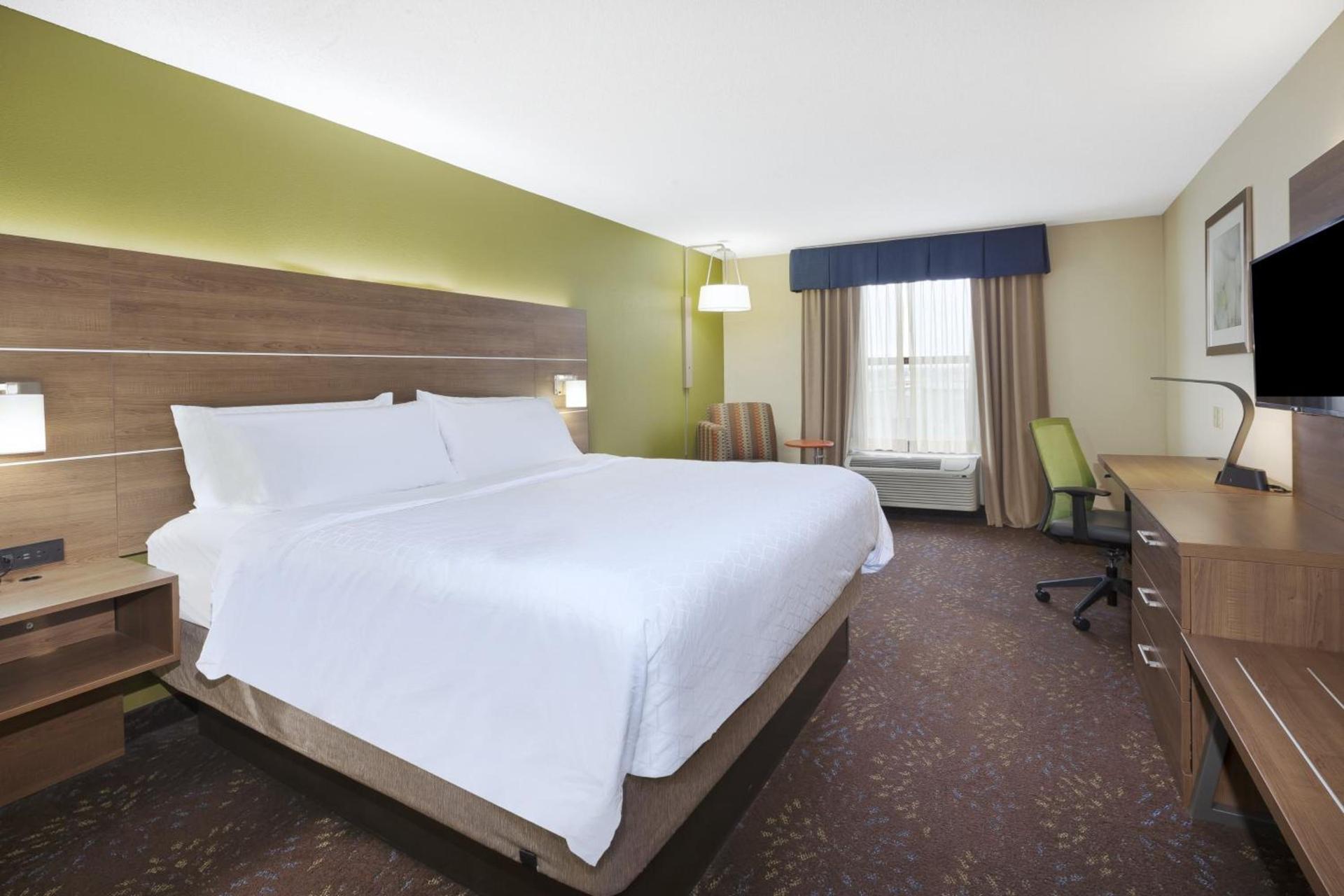Holiday Inn Express Hotel & Suites Circleville by IHG photo 12
