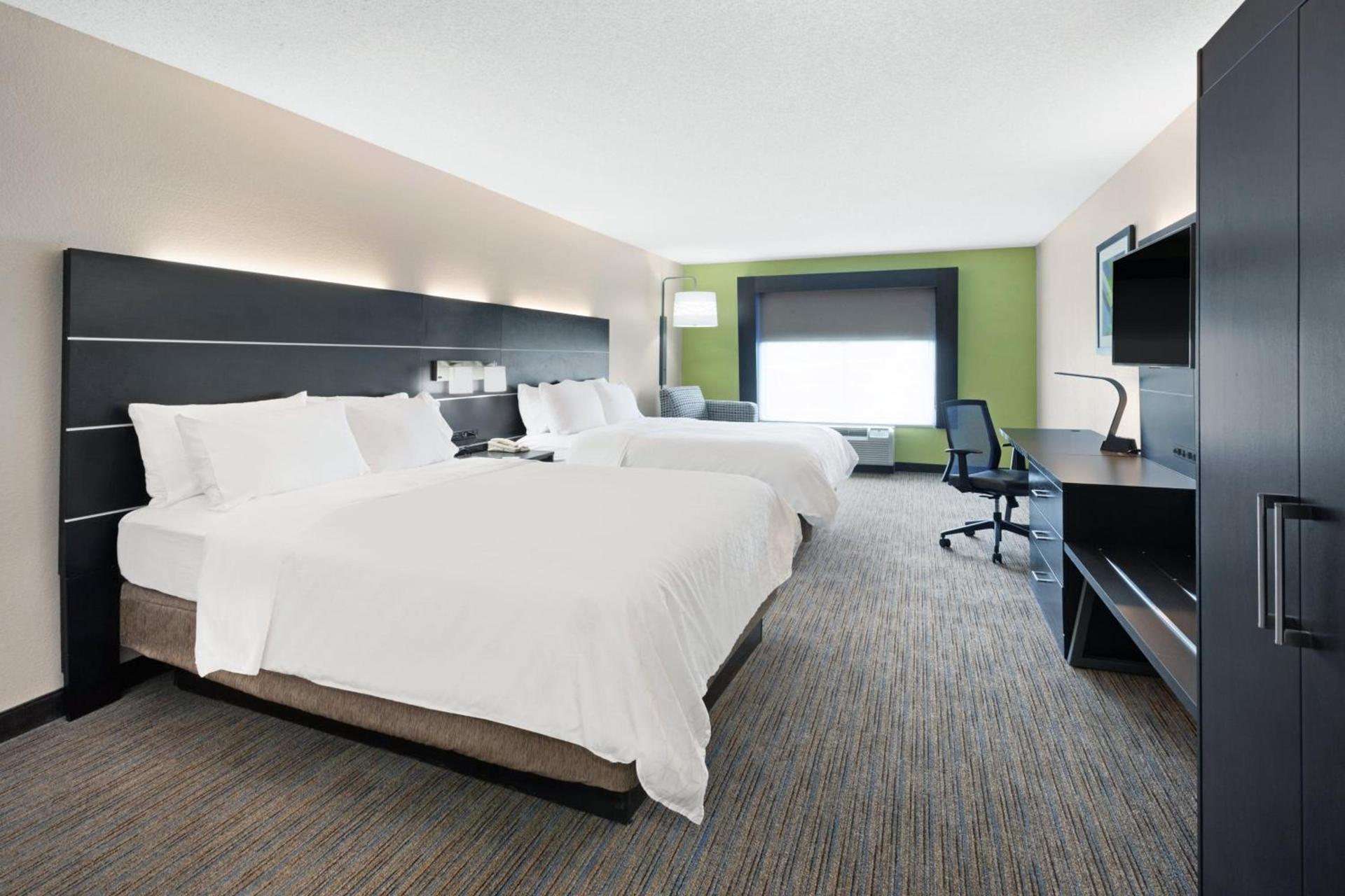 Holiday Inn Express & Suites Culpeper by IHG photo 9