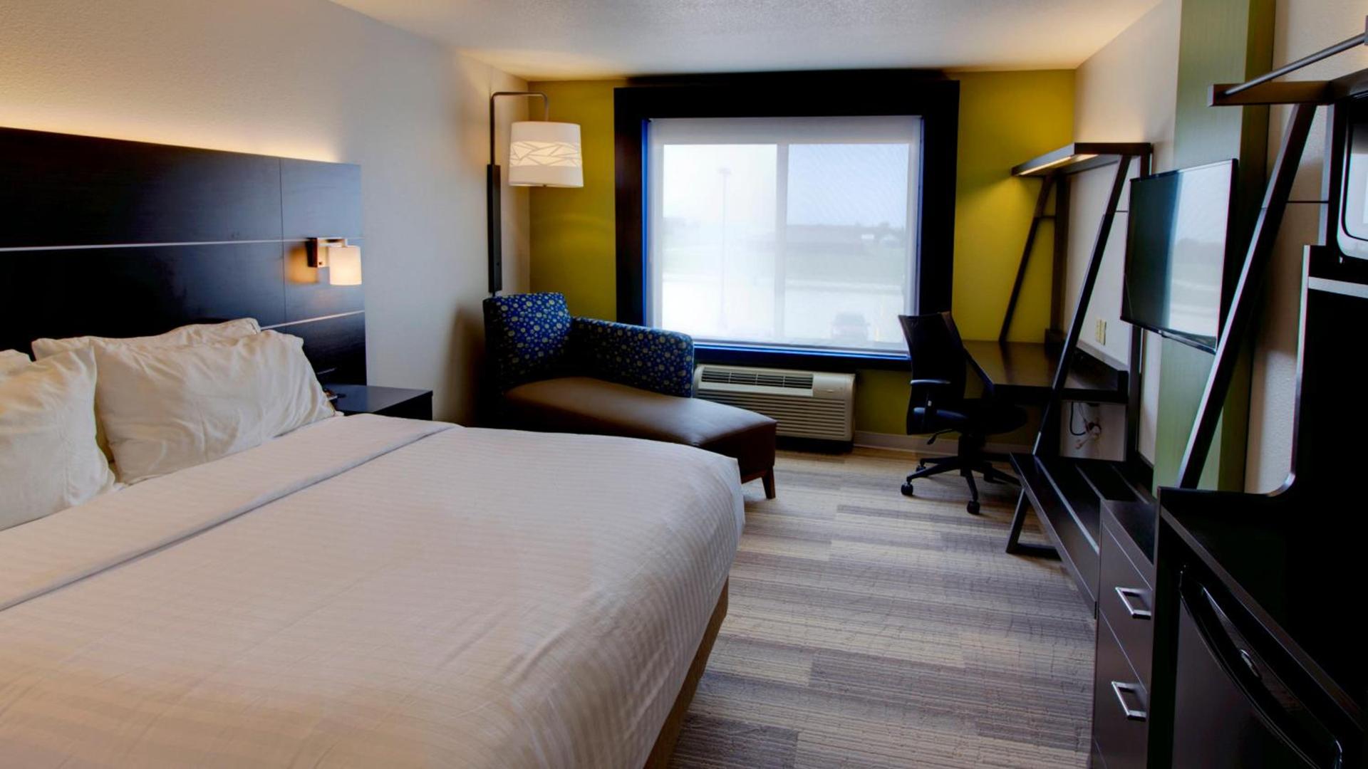 Holiday Inn Express & Suites Sioux Center by IHG photo 27