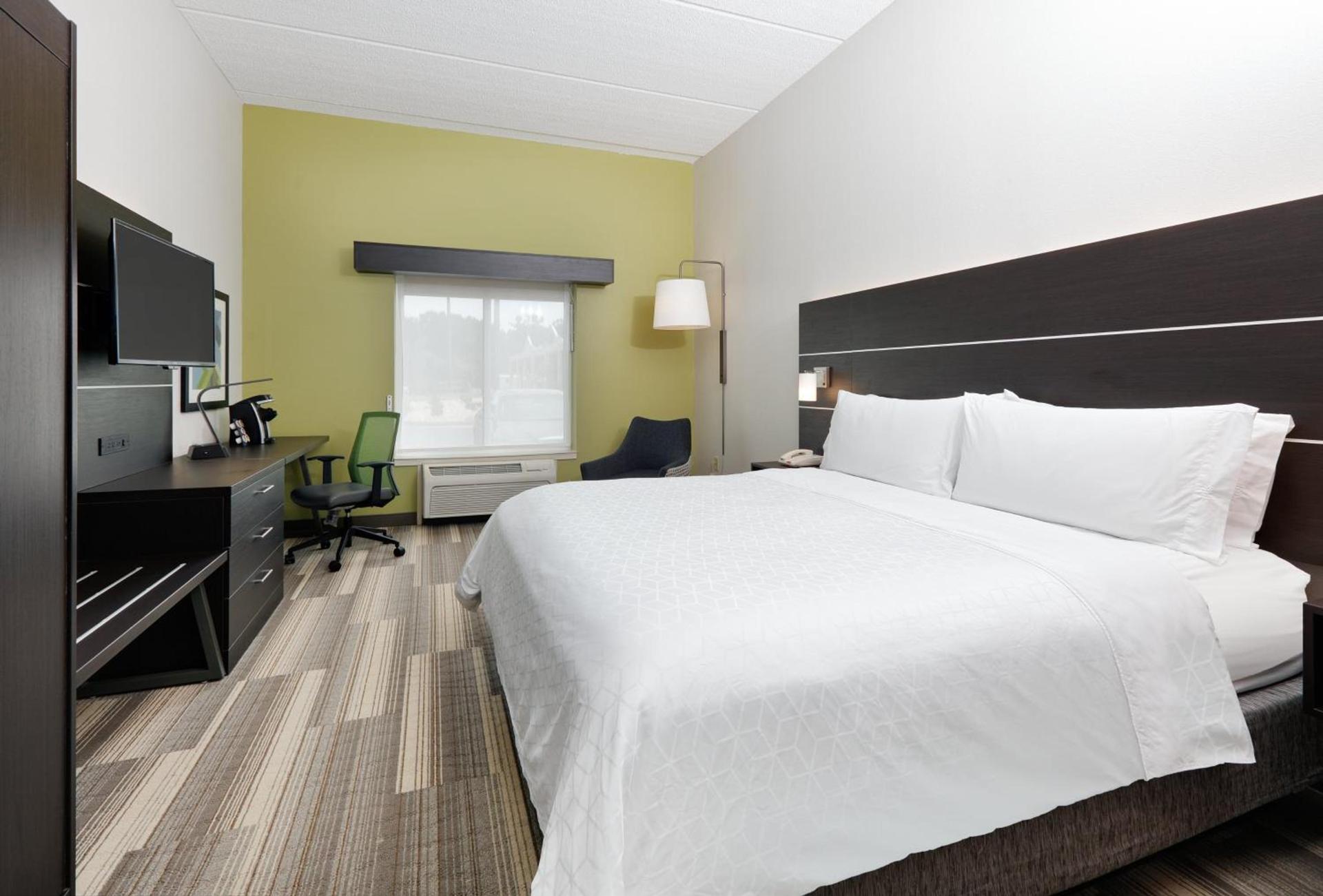 Holiday Inn Express Hotel & Suites Dublin by IHG photo 33