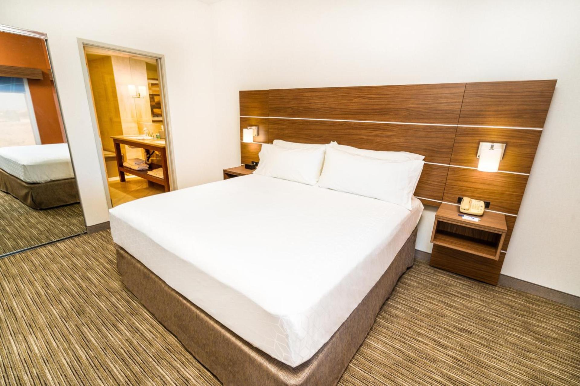 Holiday Inn Express & Suites Las Vegas SW Springvalley by IHG photo 30