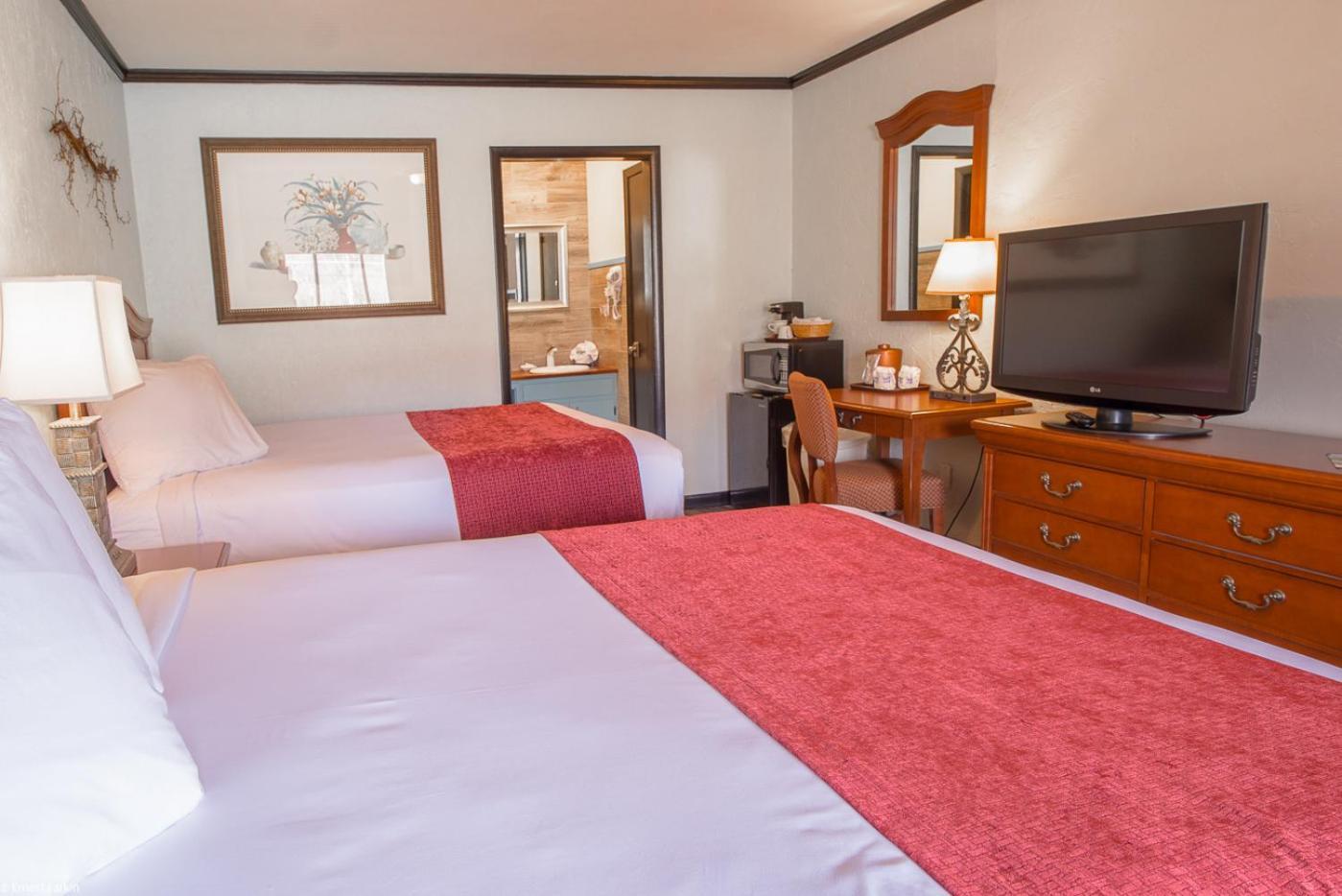 Townsend River Breeze Inn photo 12