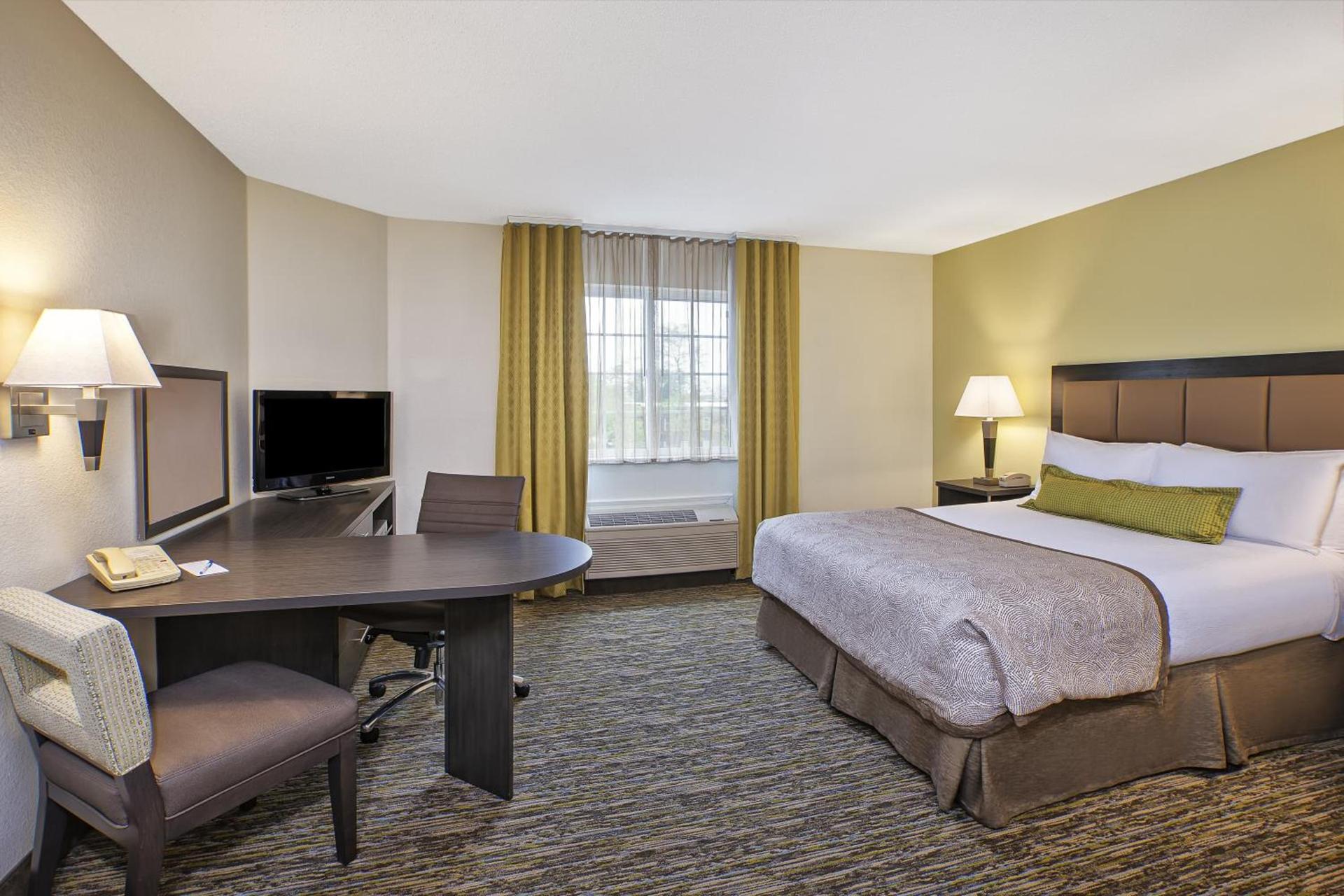 Candlewood Suites Indianapolis Northeast by IHG photo 26