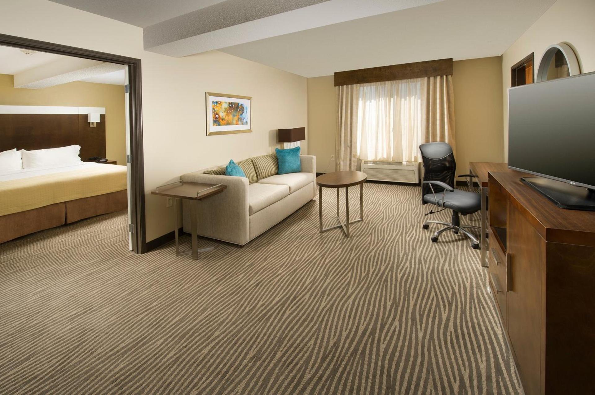 Holiday Inn El Paso Airport by IHG photo 40