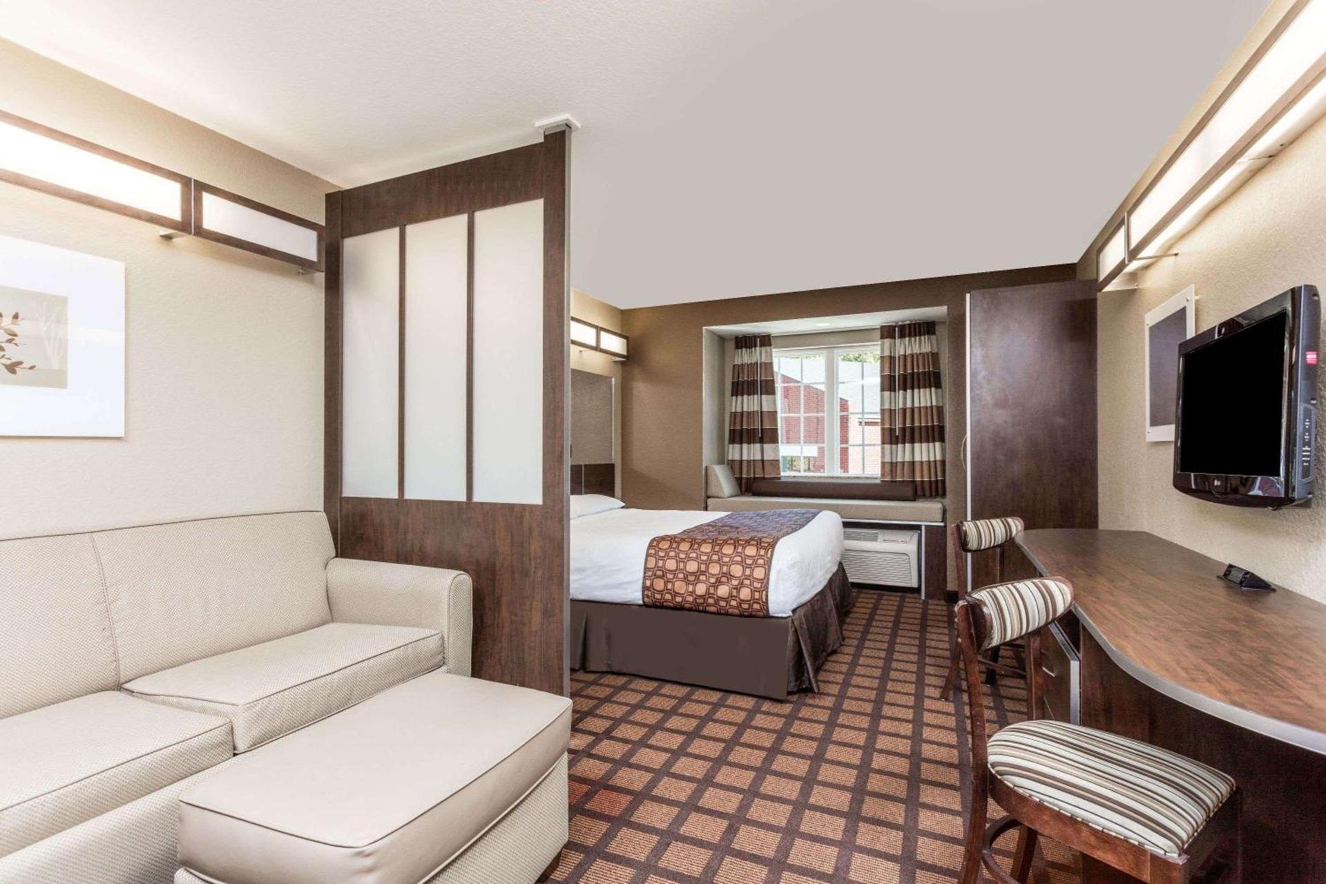 Microtel Inn & Suites by Wyndham Macon photo 14