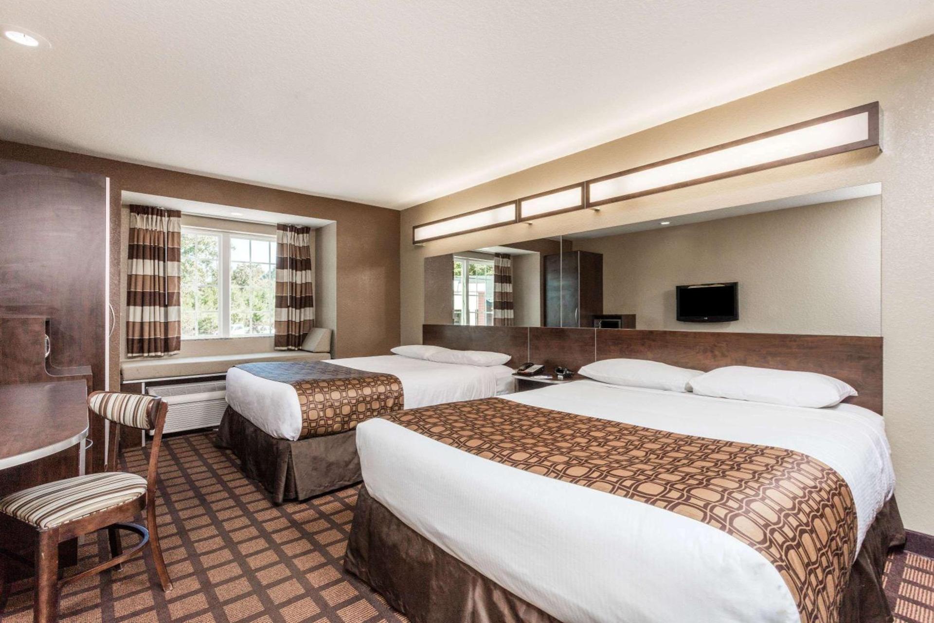 Microtel Inn & Suites by Wyndham Macon photo 11
