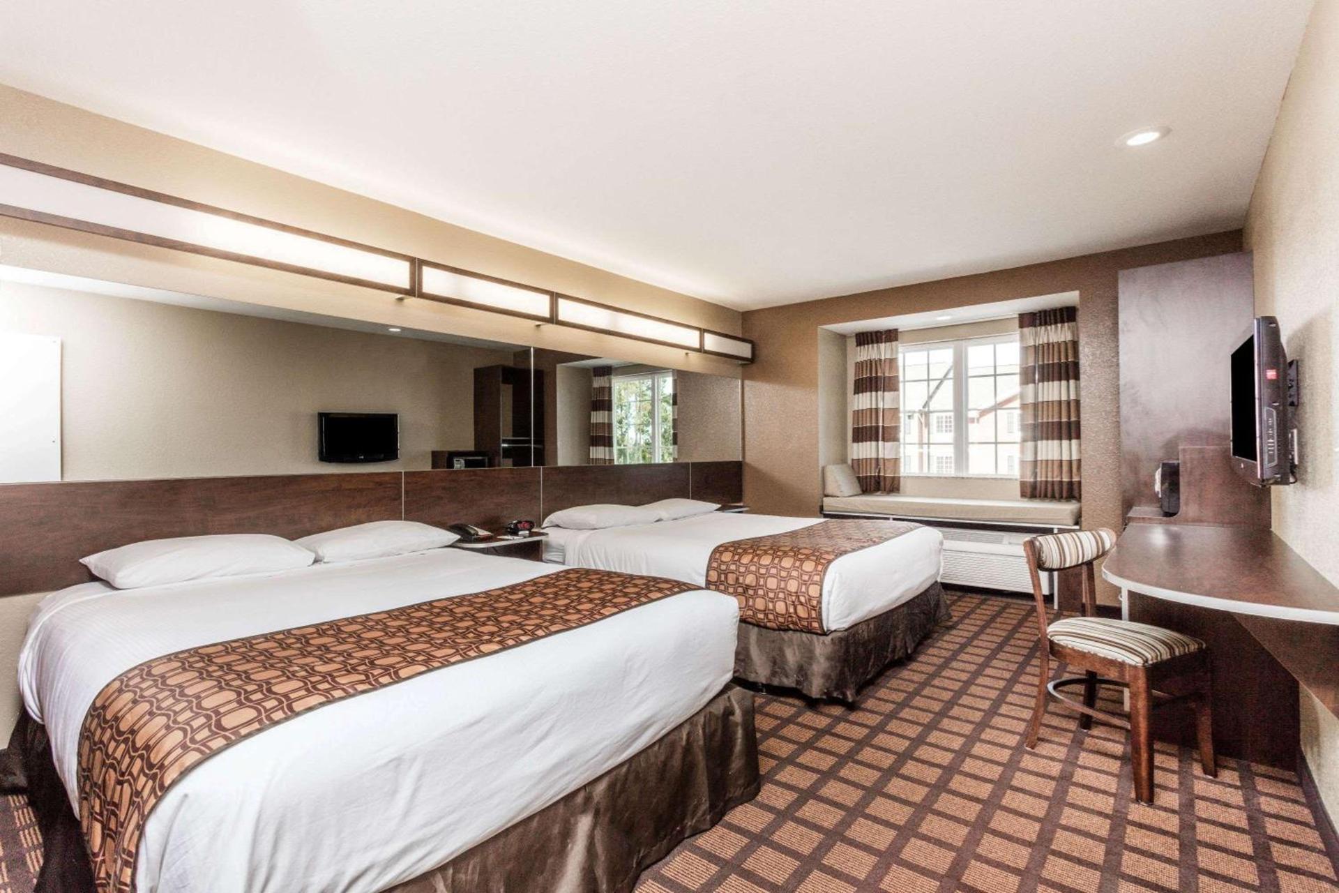 Microtel Inn & Suites by Wyndham Macon photo 2